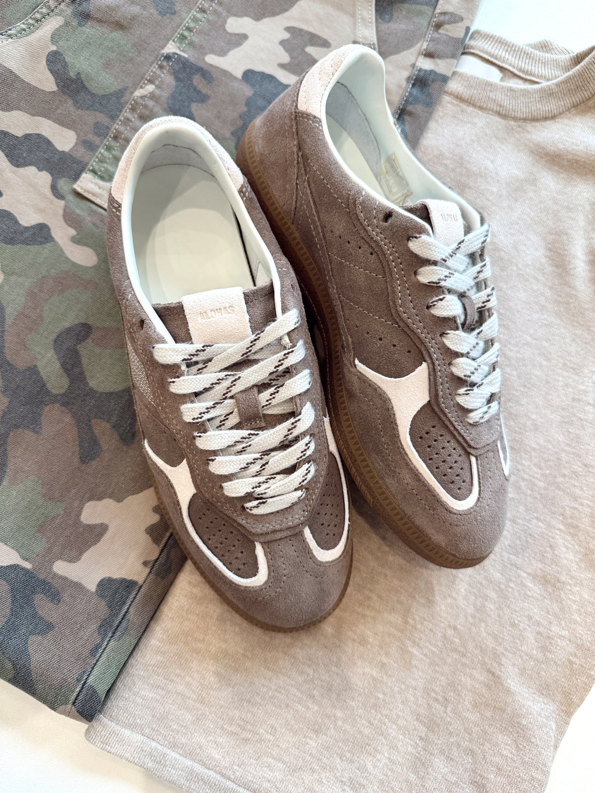 RIFE LEATHER SNEAKERS