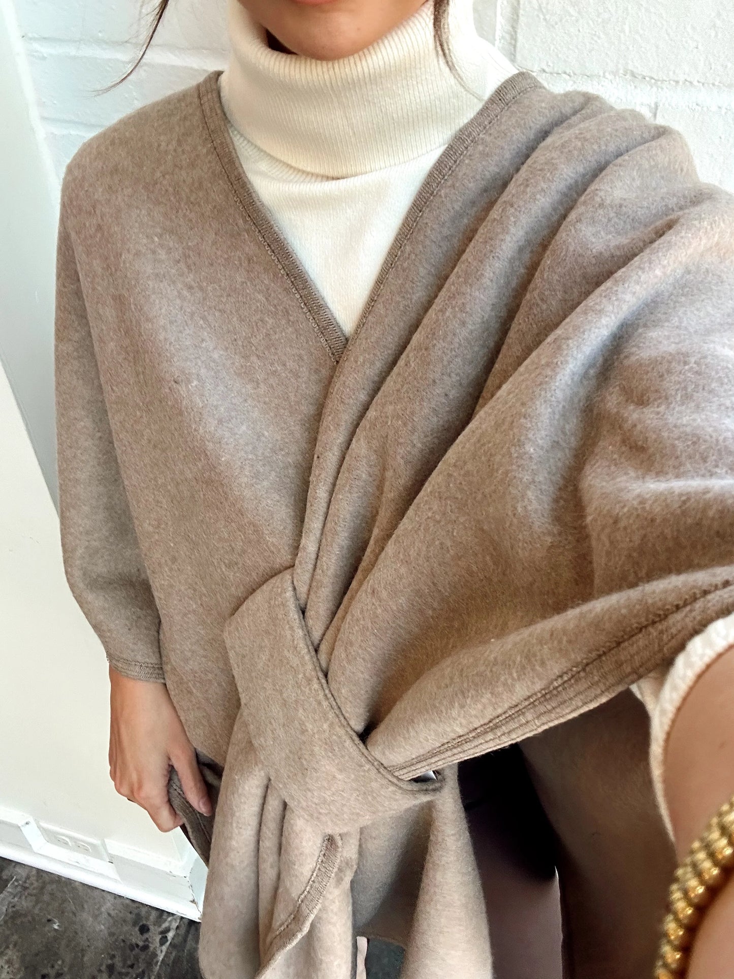 KNIT WRAP