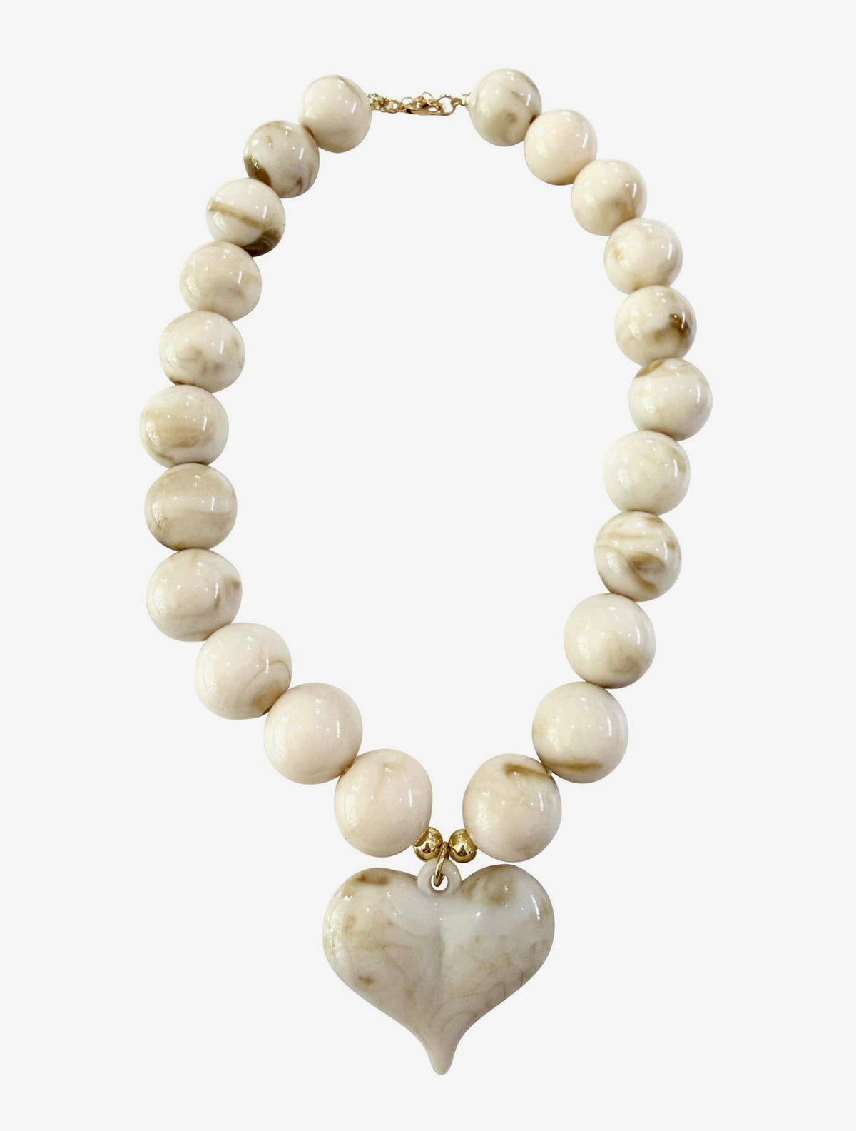 KAIDEN CHUNKY BEADED NECKLACE W/ HEART CHARM