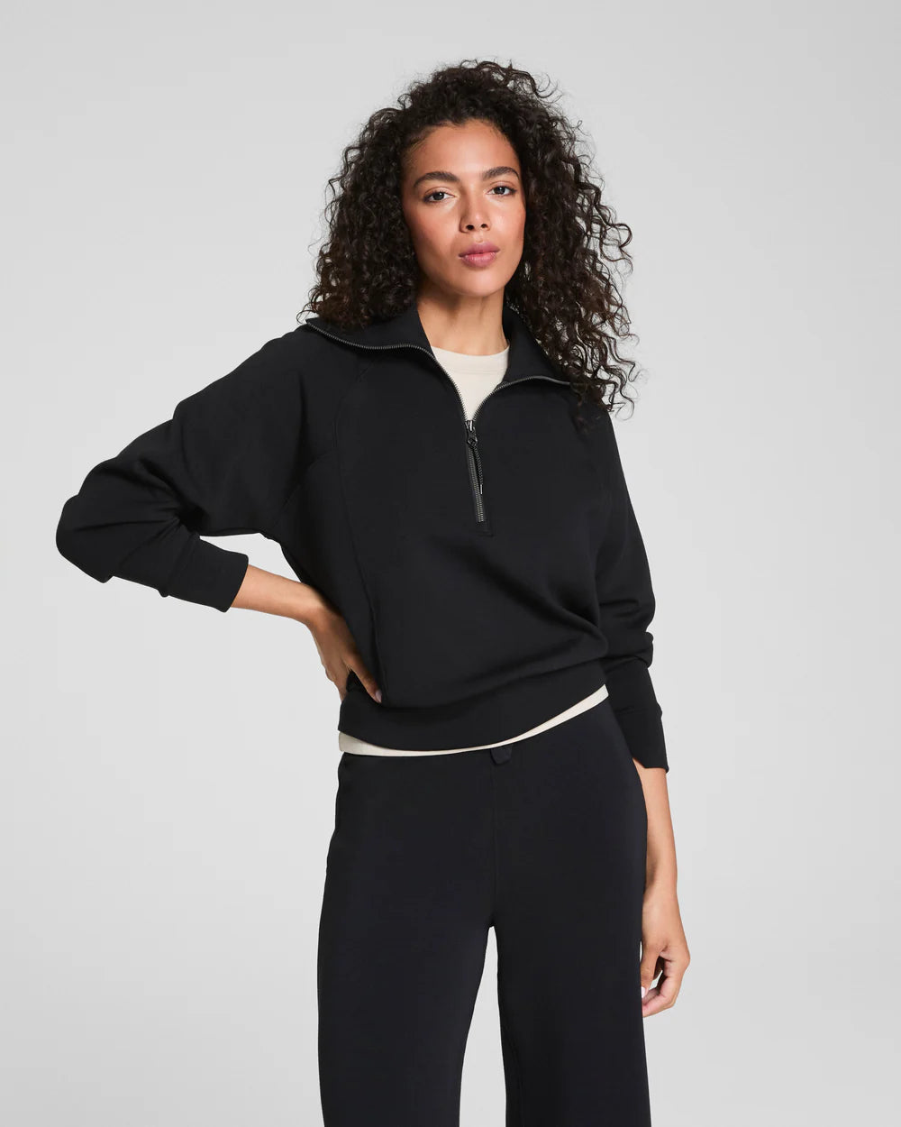 AIR ESSENTIALS HALF ZIP