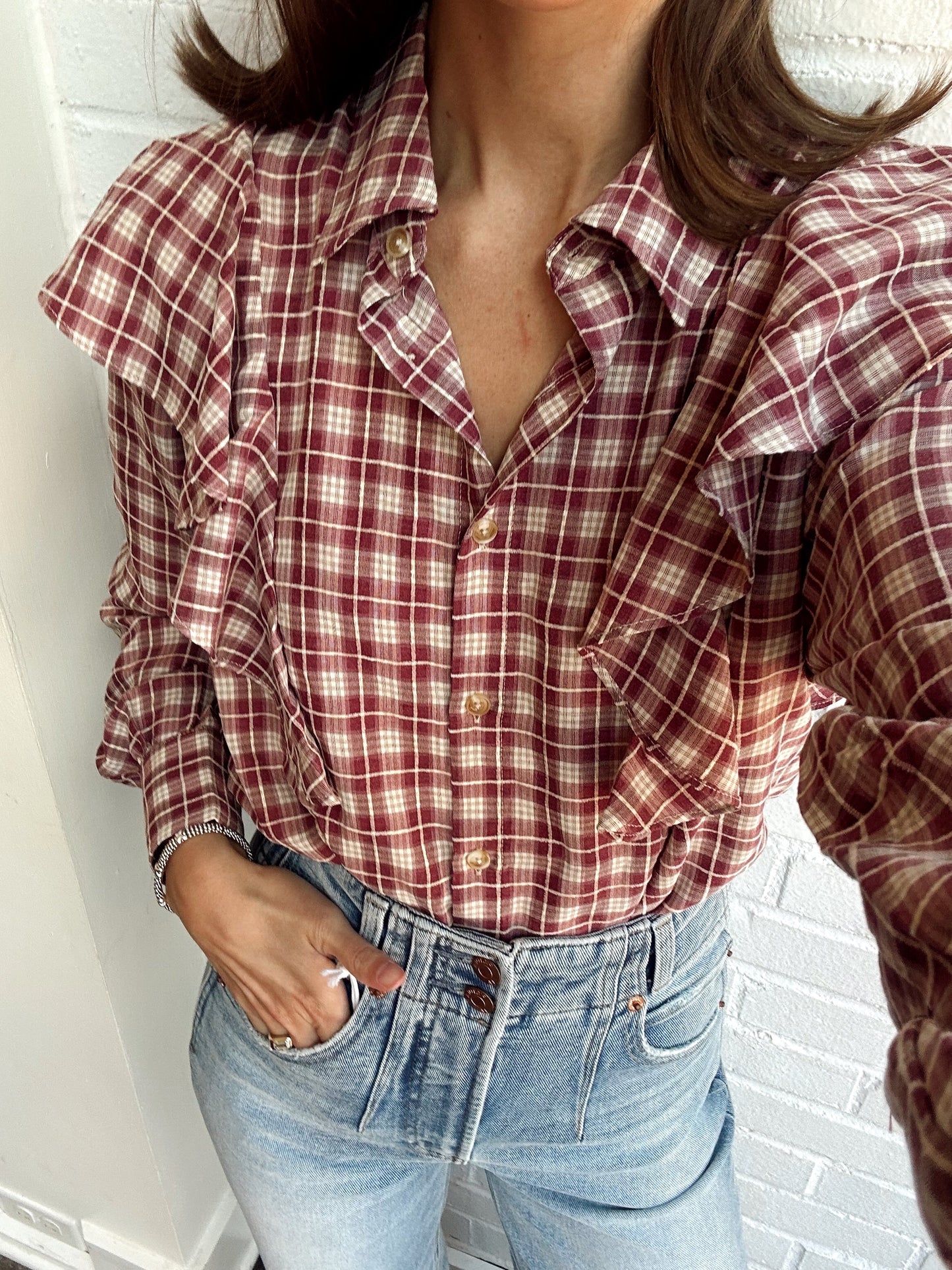 DRU RUFFLE FROMT BLOUSE