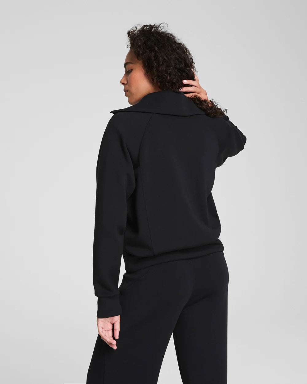 AIR ESSENTIALS HALF ZIP