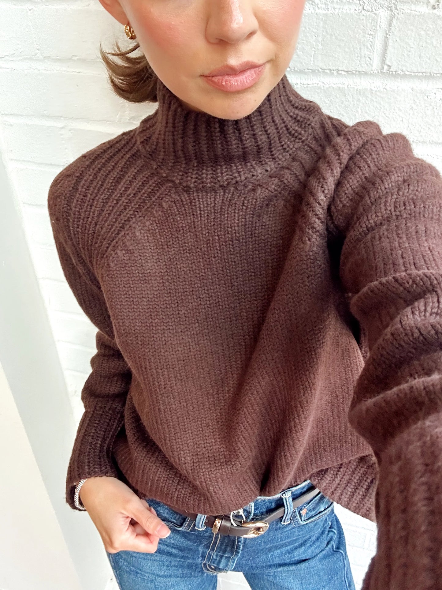 EMERGE FUNNLE NECK SWEATER