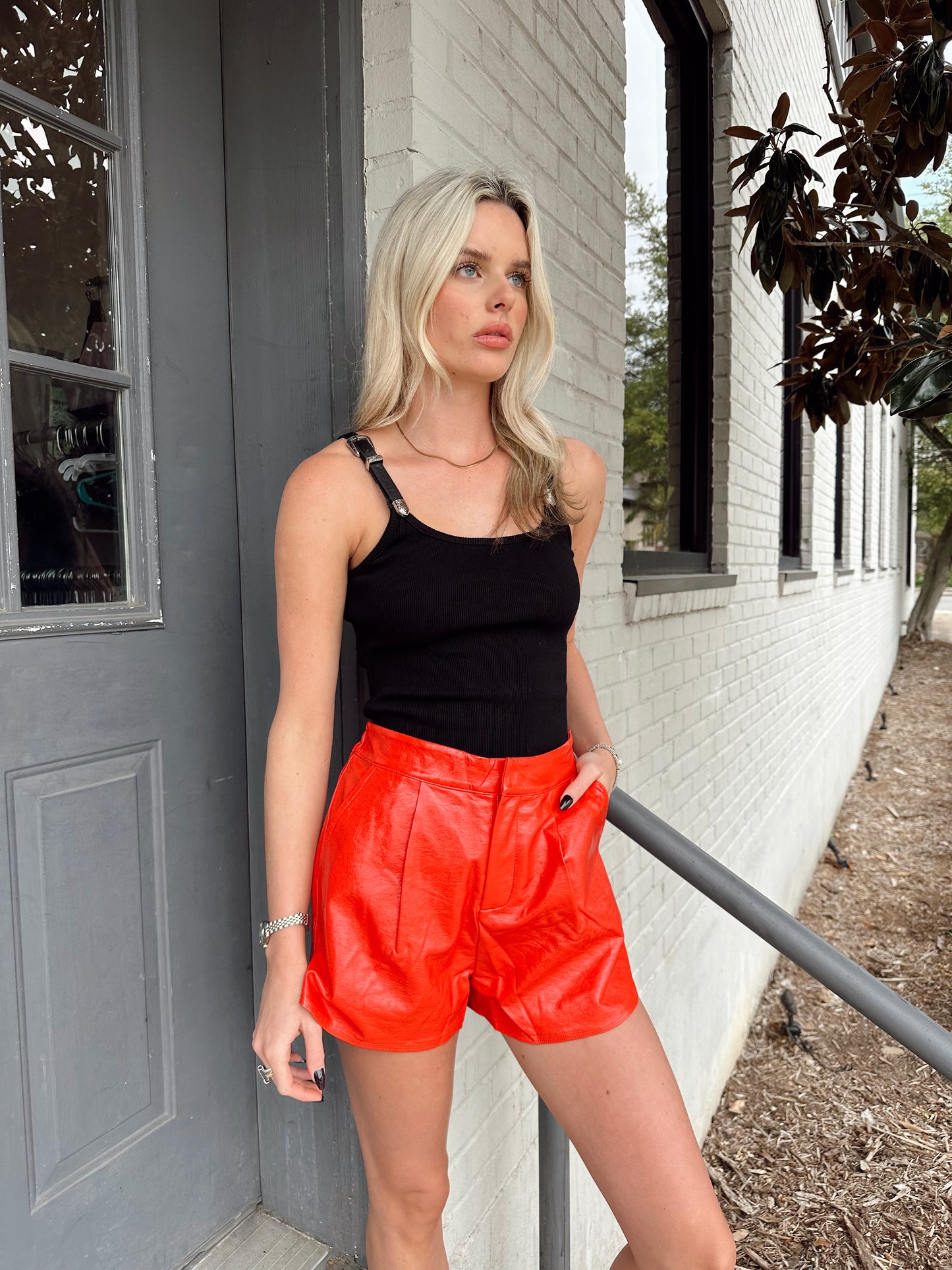 BELT STRAP TANK