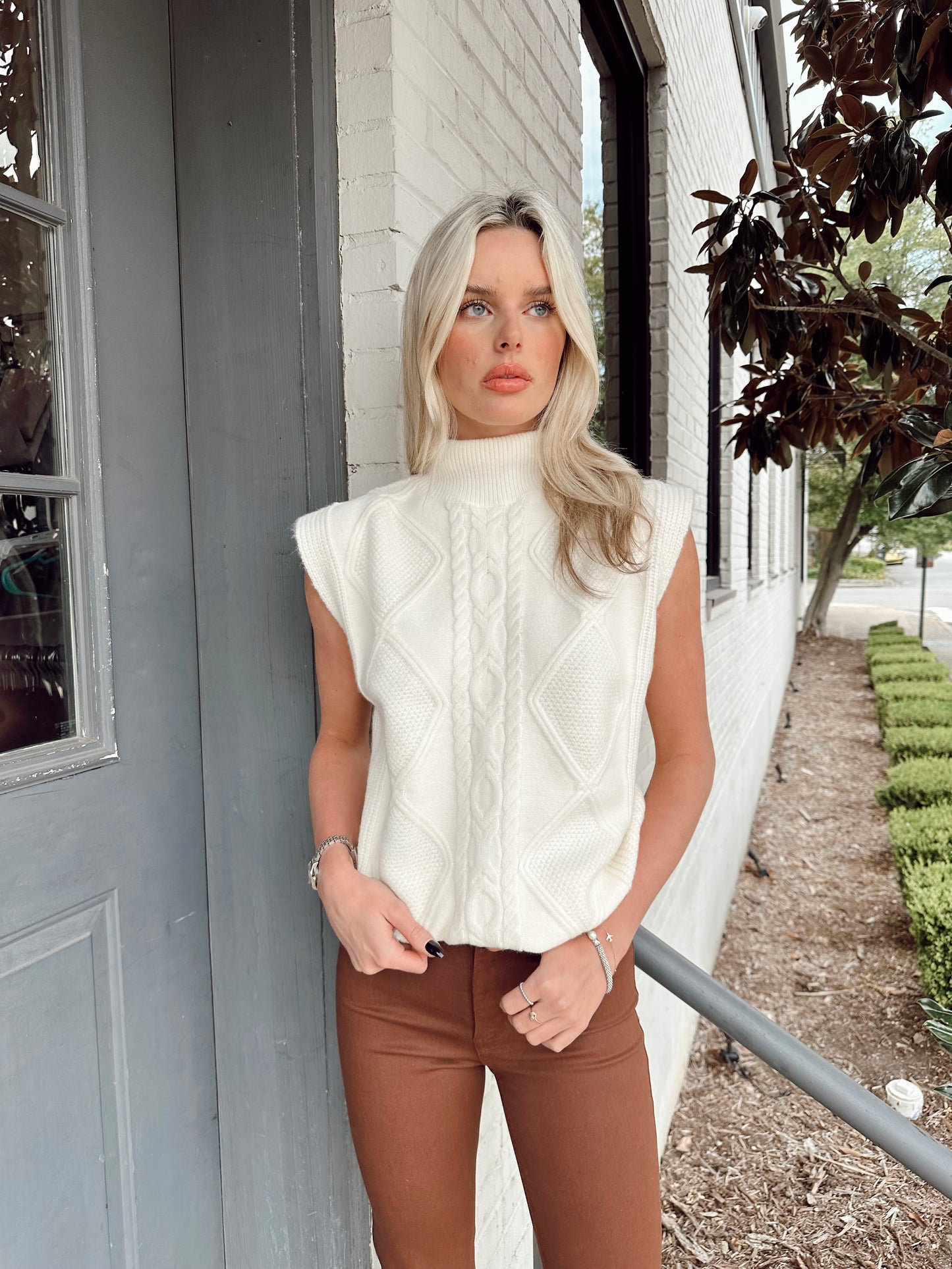 EMMY SWEATER VEST