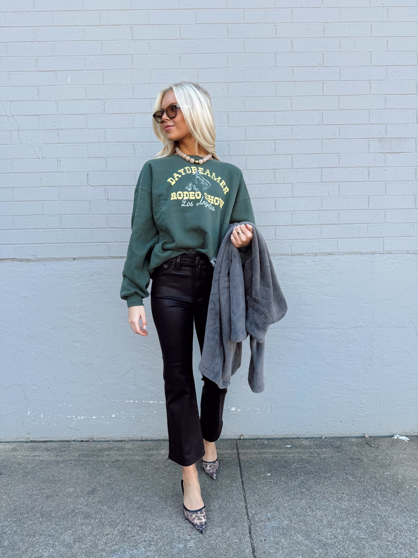DAY DREAMER RODEO SHOW OVERSIZED SWEATSHIRT