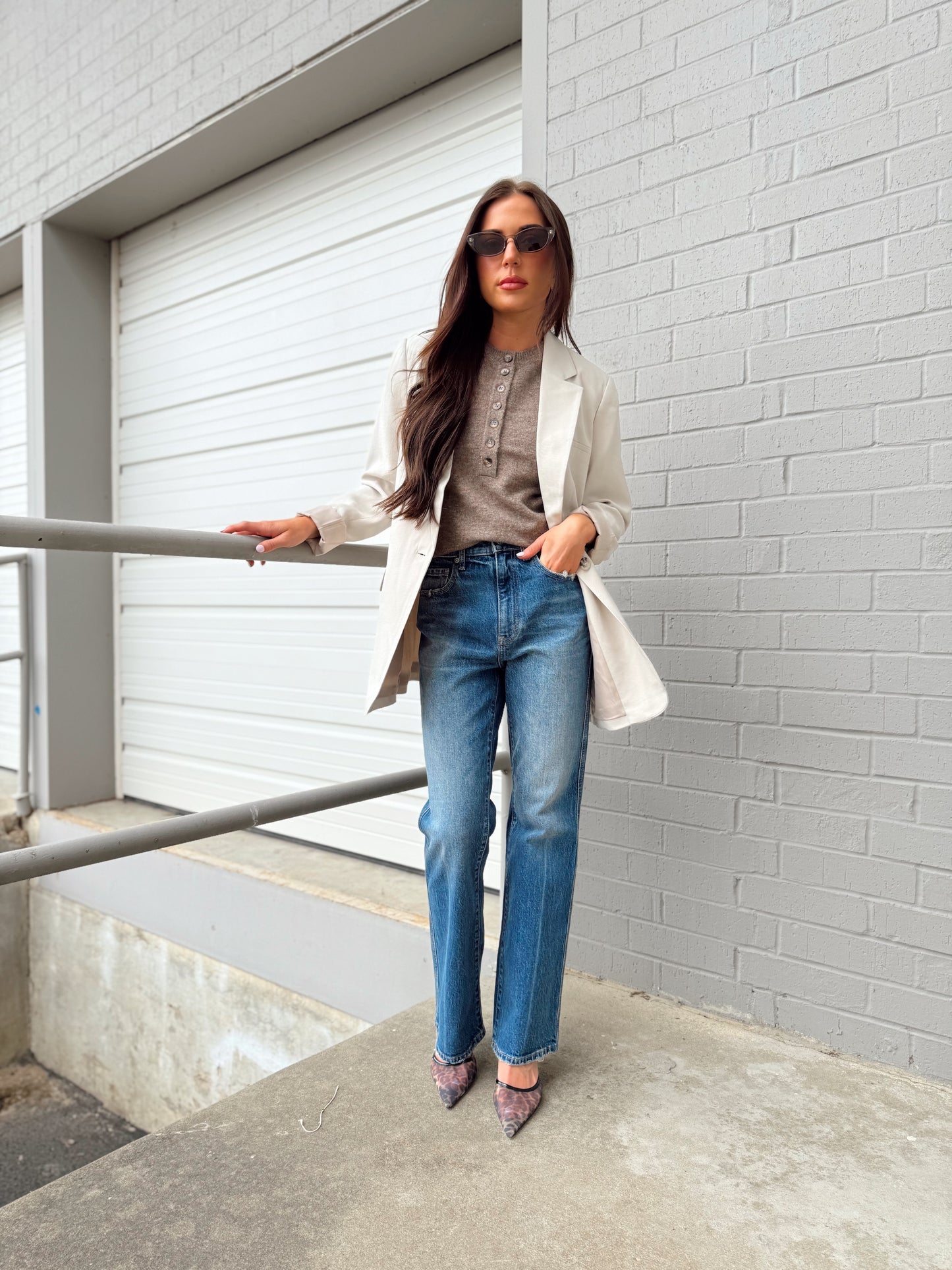 SINGLE BUTTON BLAZER