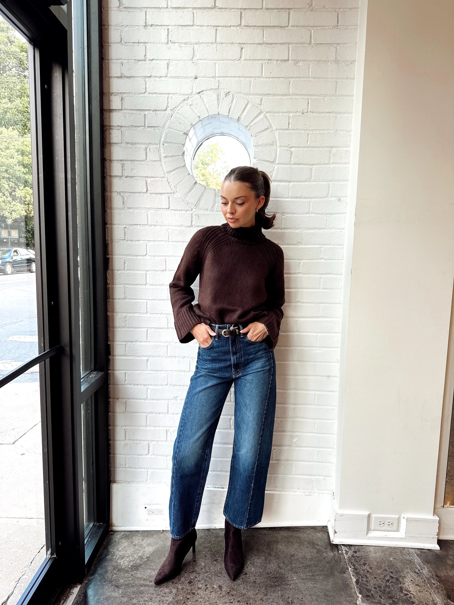 EMERGE FUNNLE NECK SWEATER