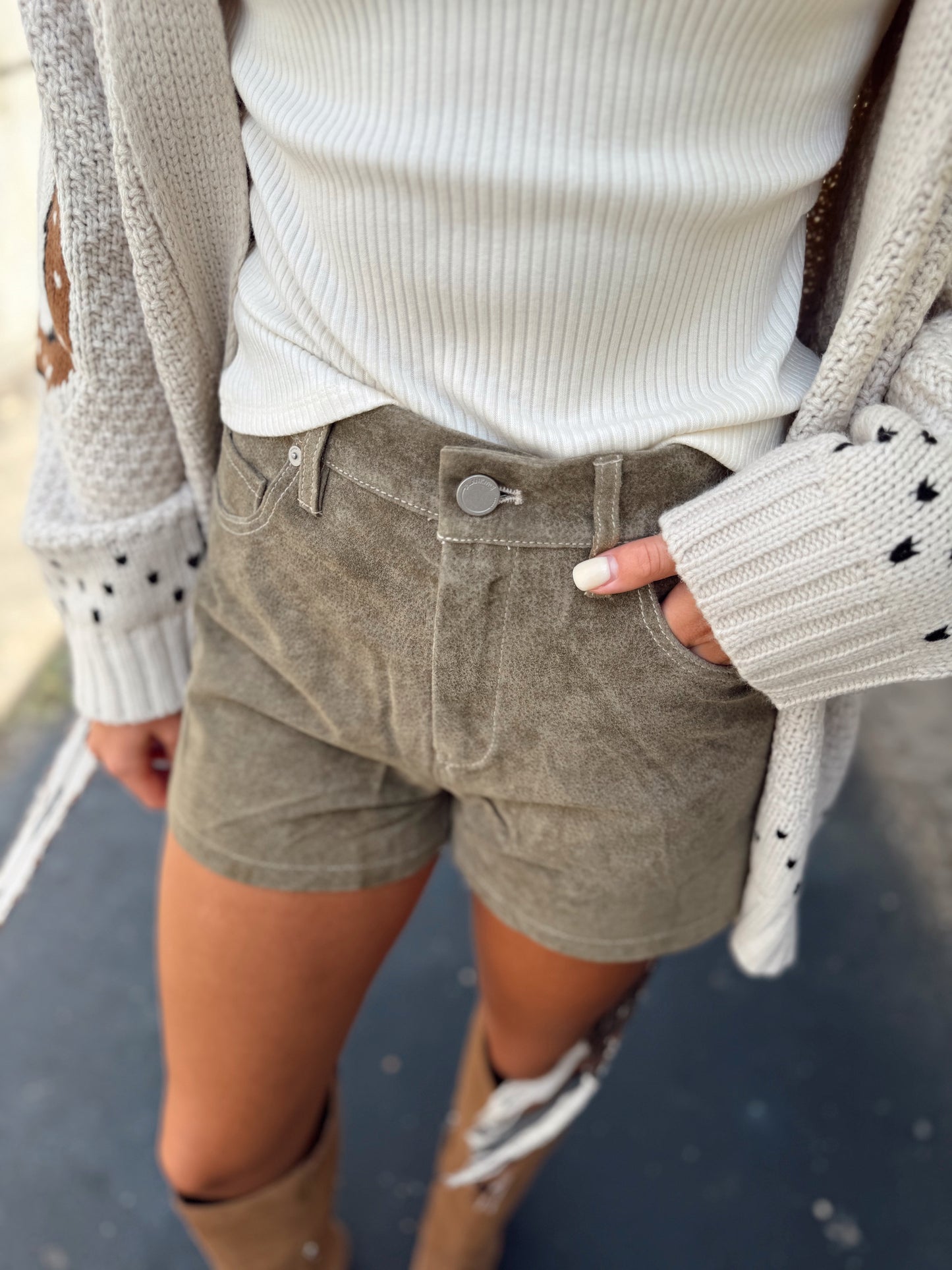 PICKLE SHOT SHORTS