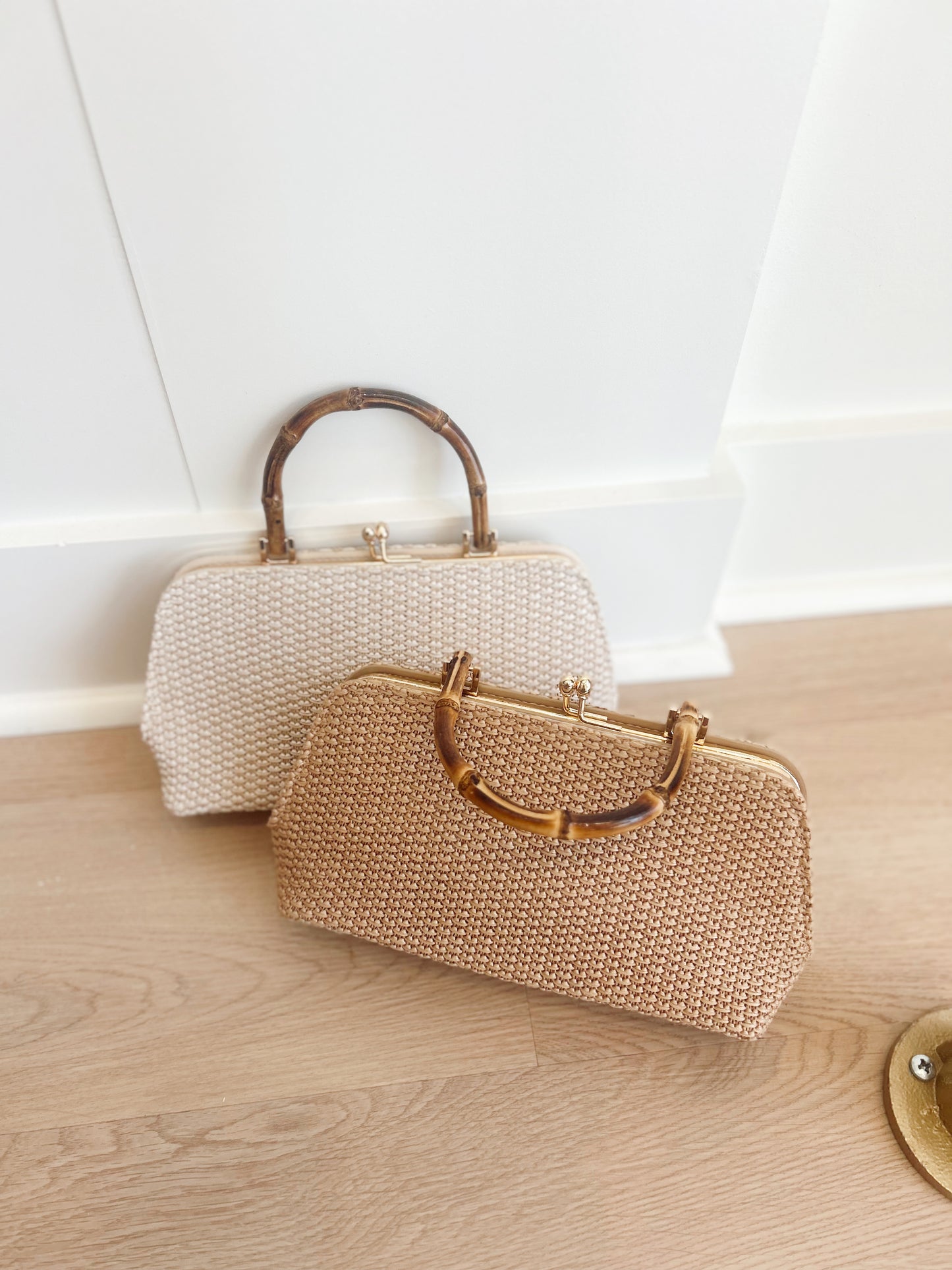 LUCY CROSSBODY
