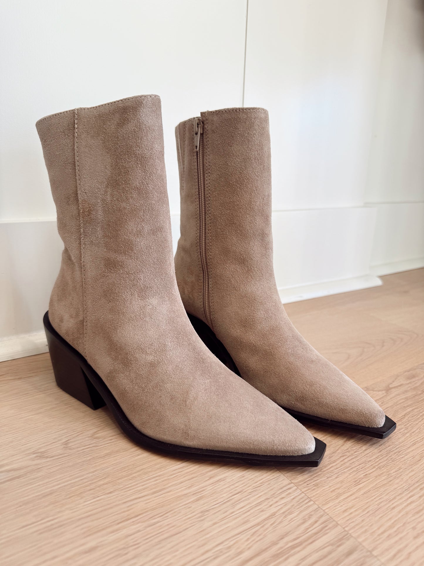 CLEO BOOT