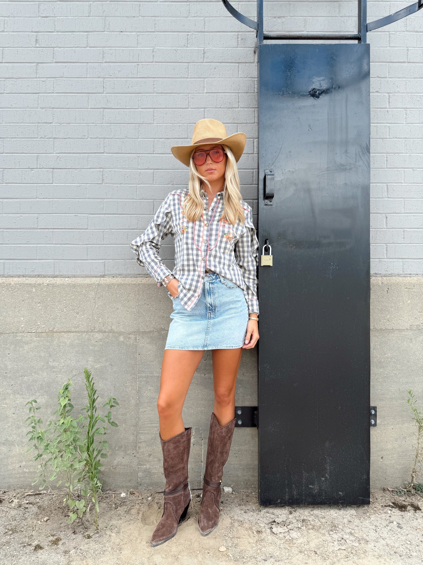 EMBROIDERED WESTERN TOP