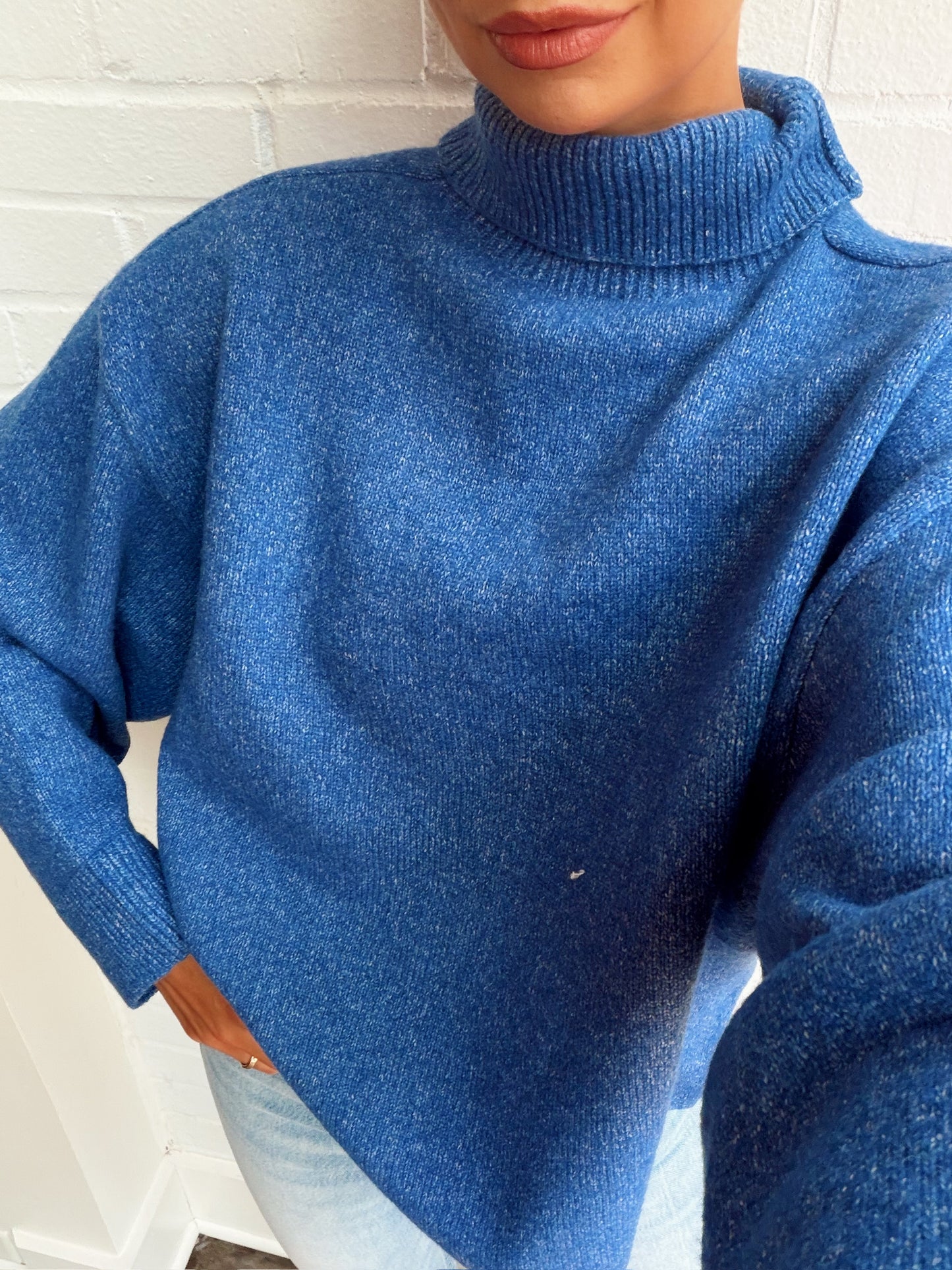ECHO TURTLENECK