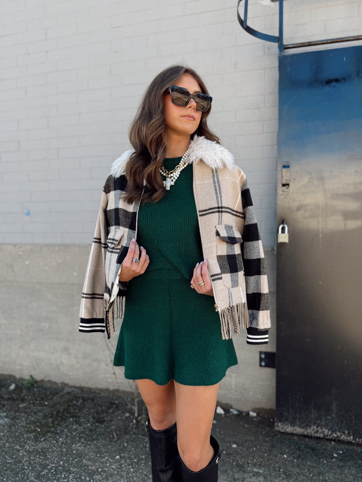 KNIT CLASSIC PULLOVER SWEATER