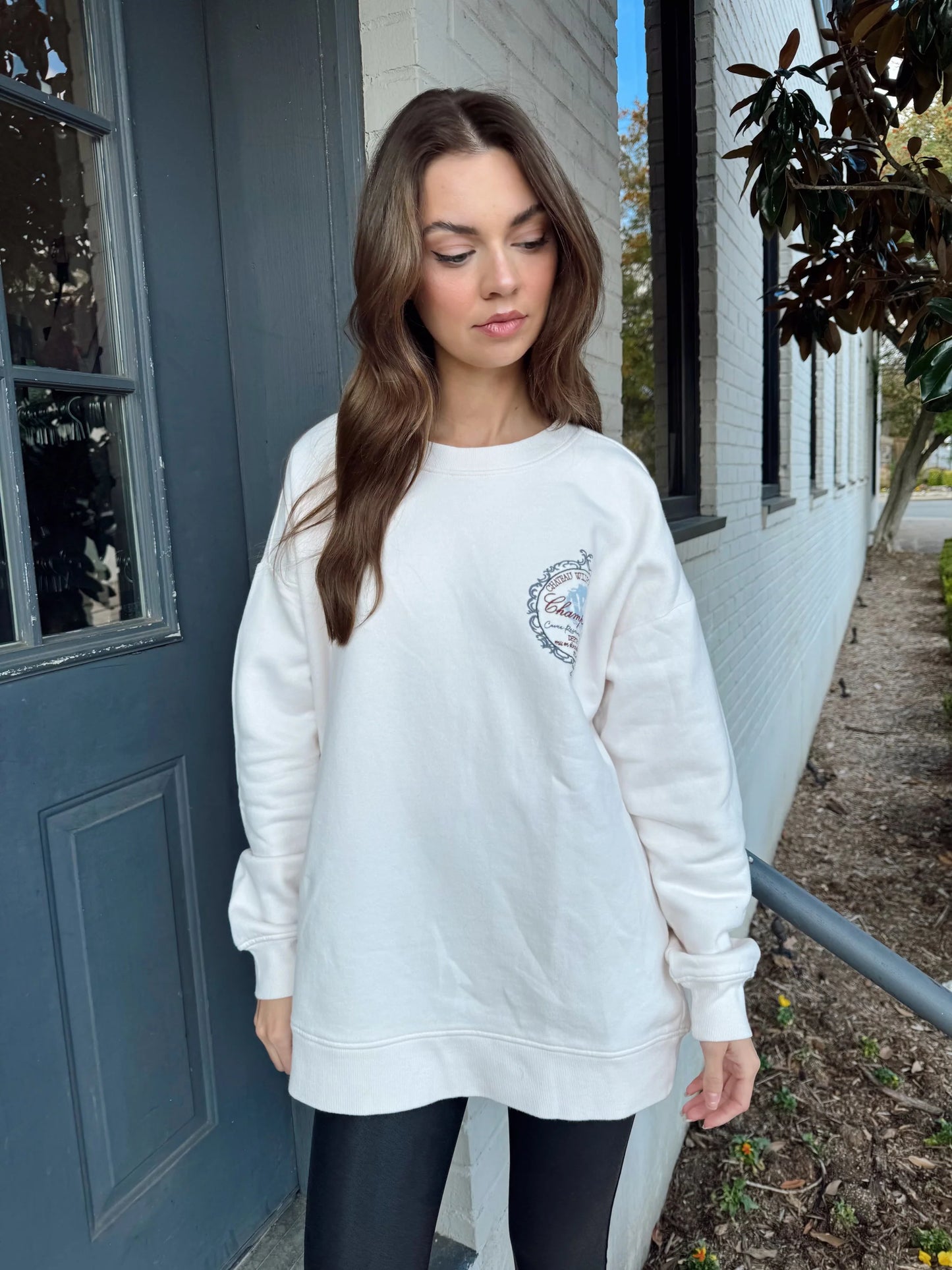 CHAMPAGNE LABEL ROADTRIP SWEATSHIRT