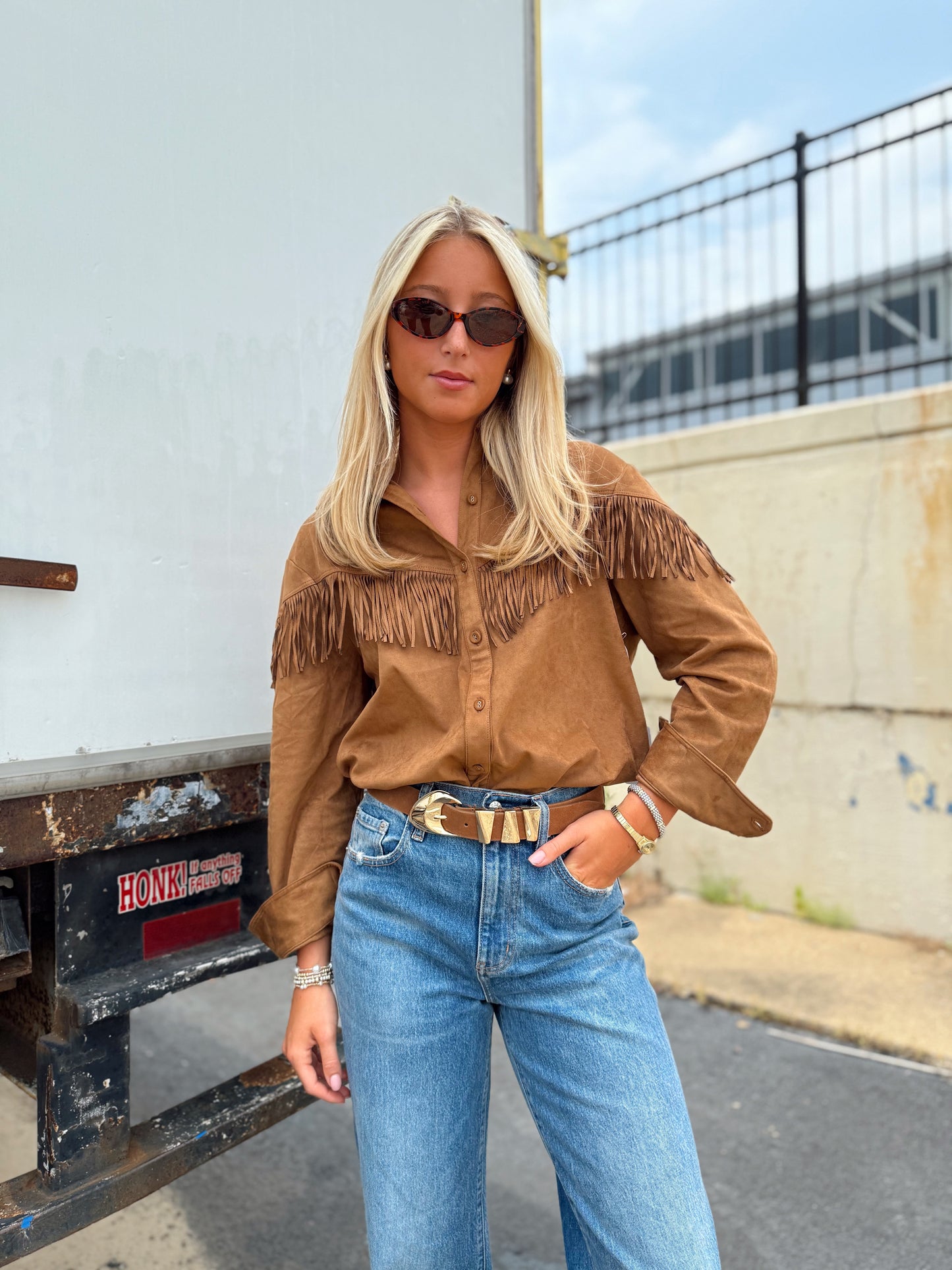 CLEA FAUX SUEDE TOP