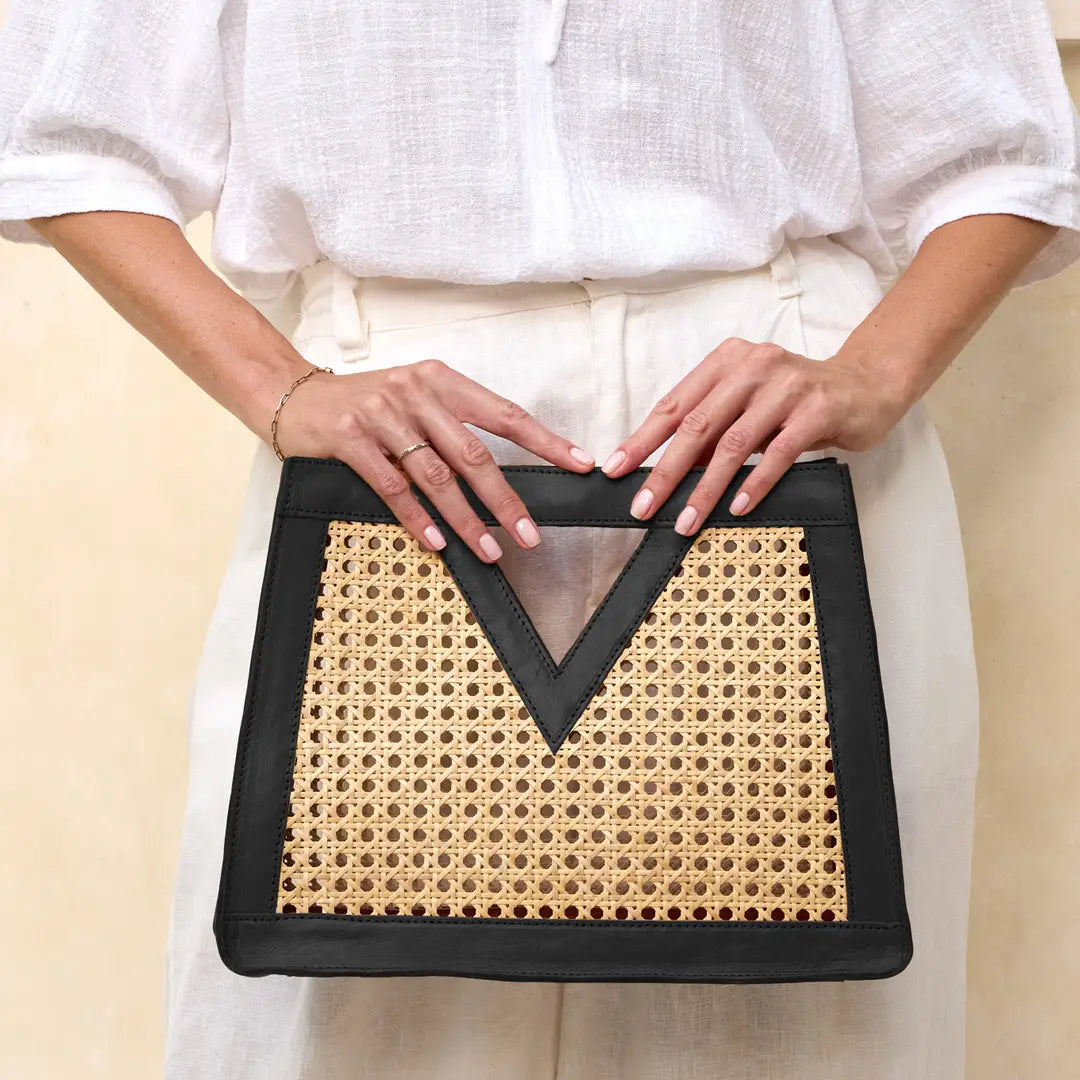 TRIANGLE RATTAN HANDBAG