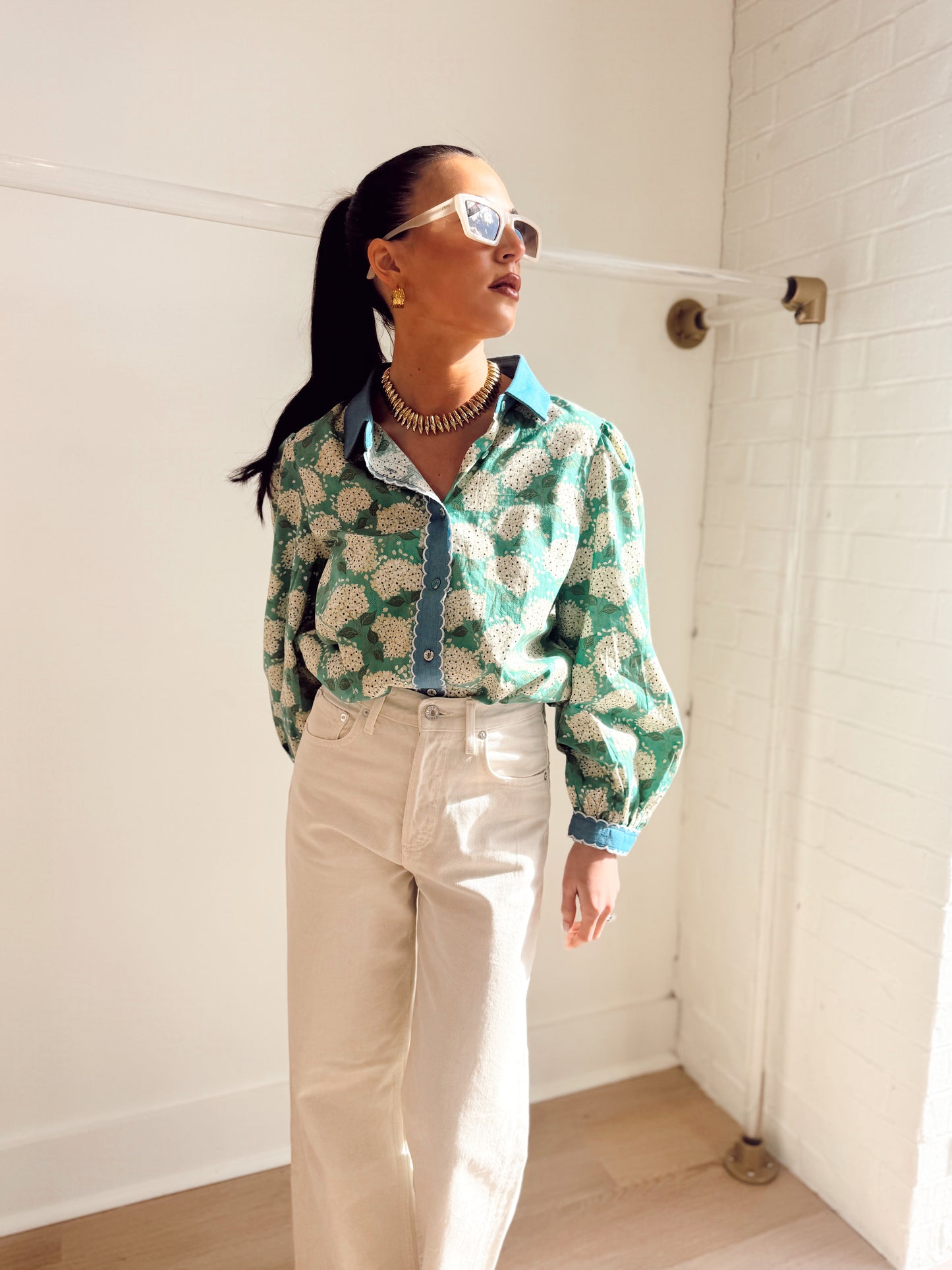 FLORAL SCALLOPED HEM TOP