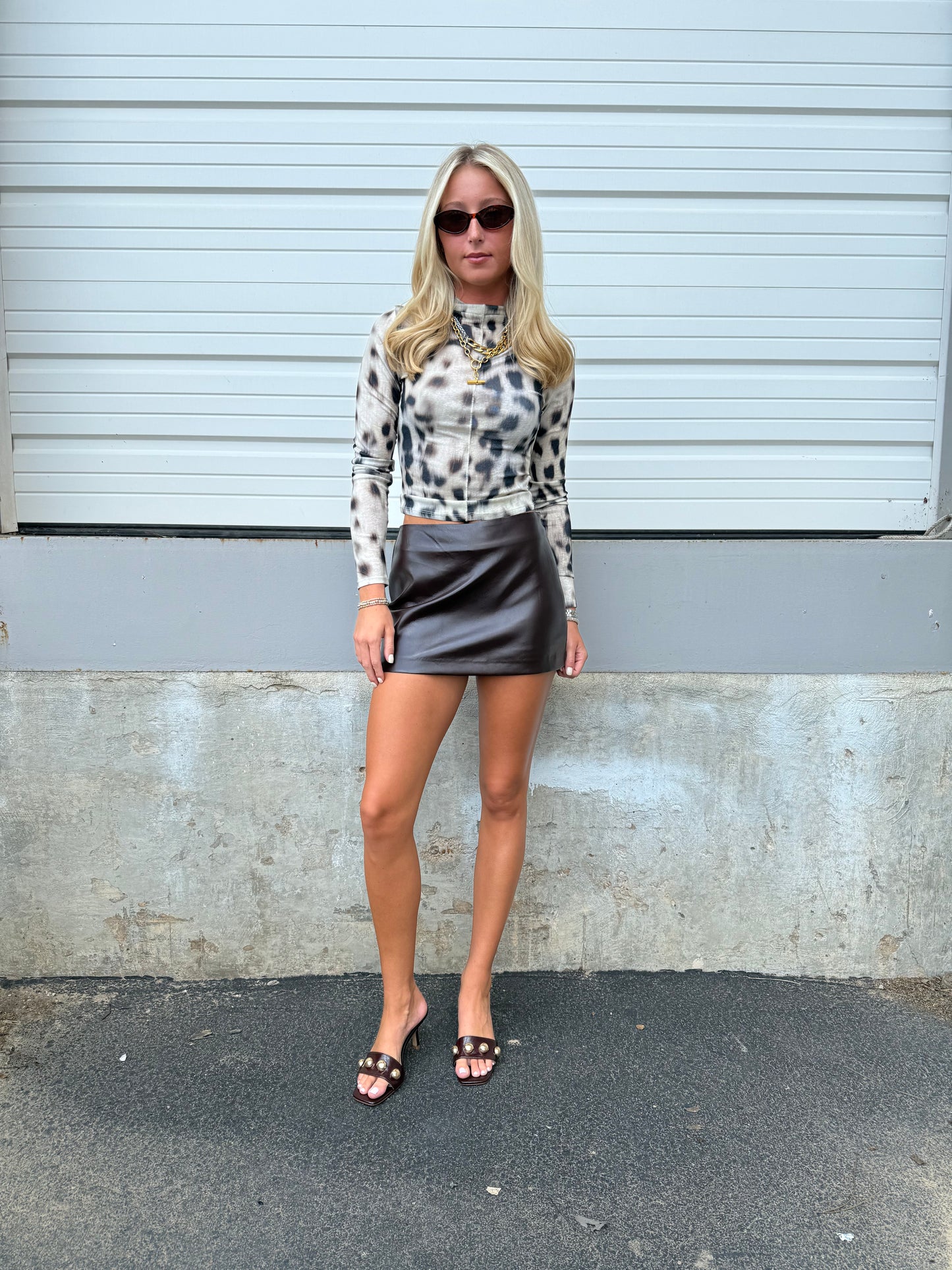 FAUX LEATHER SKORT