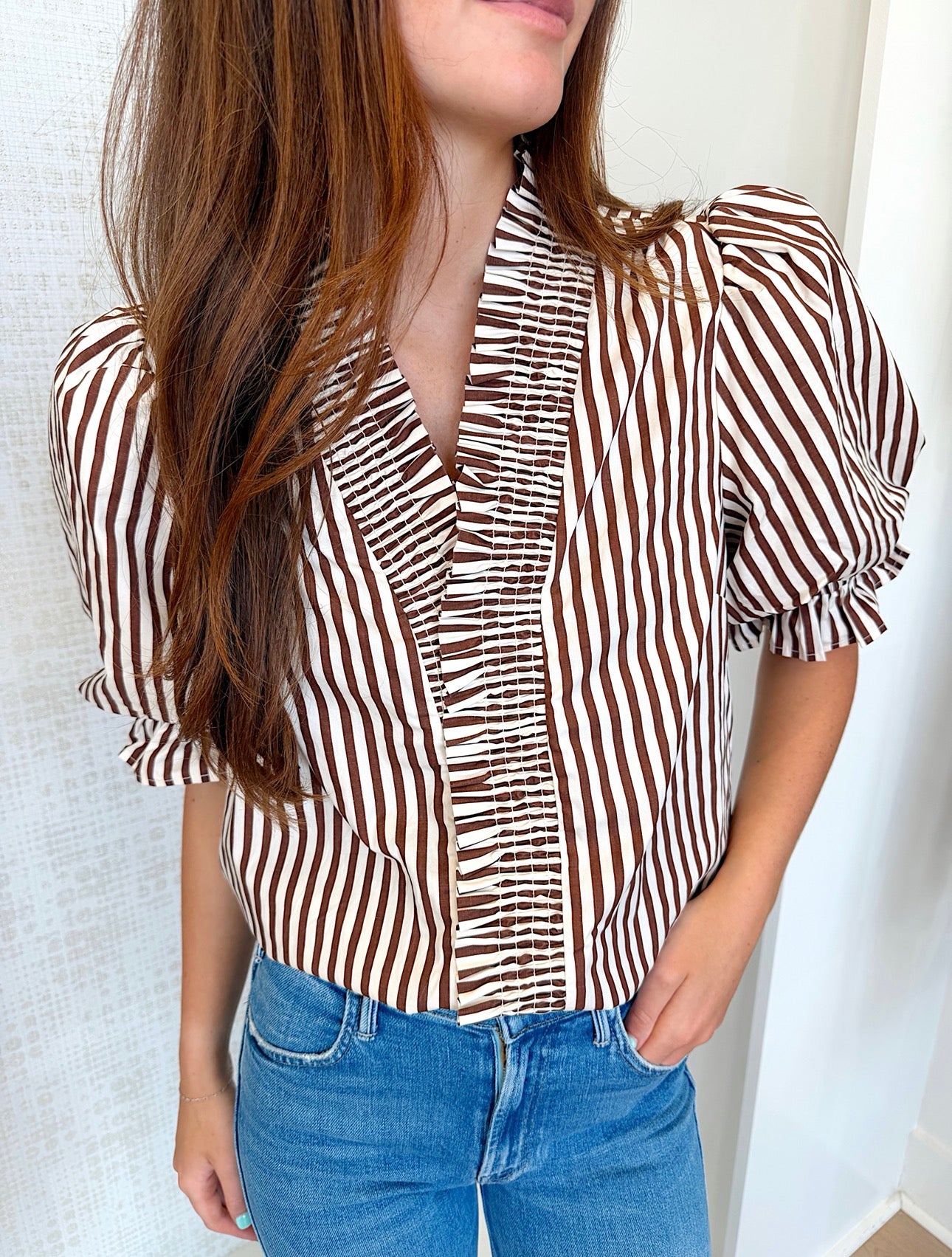 STRIPED SHORT SLEEVE BUTTON TOP