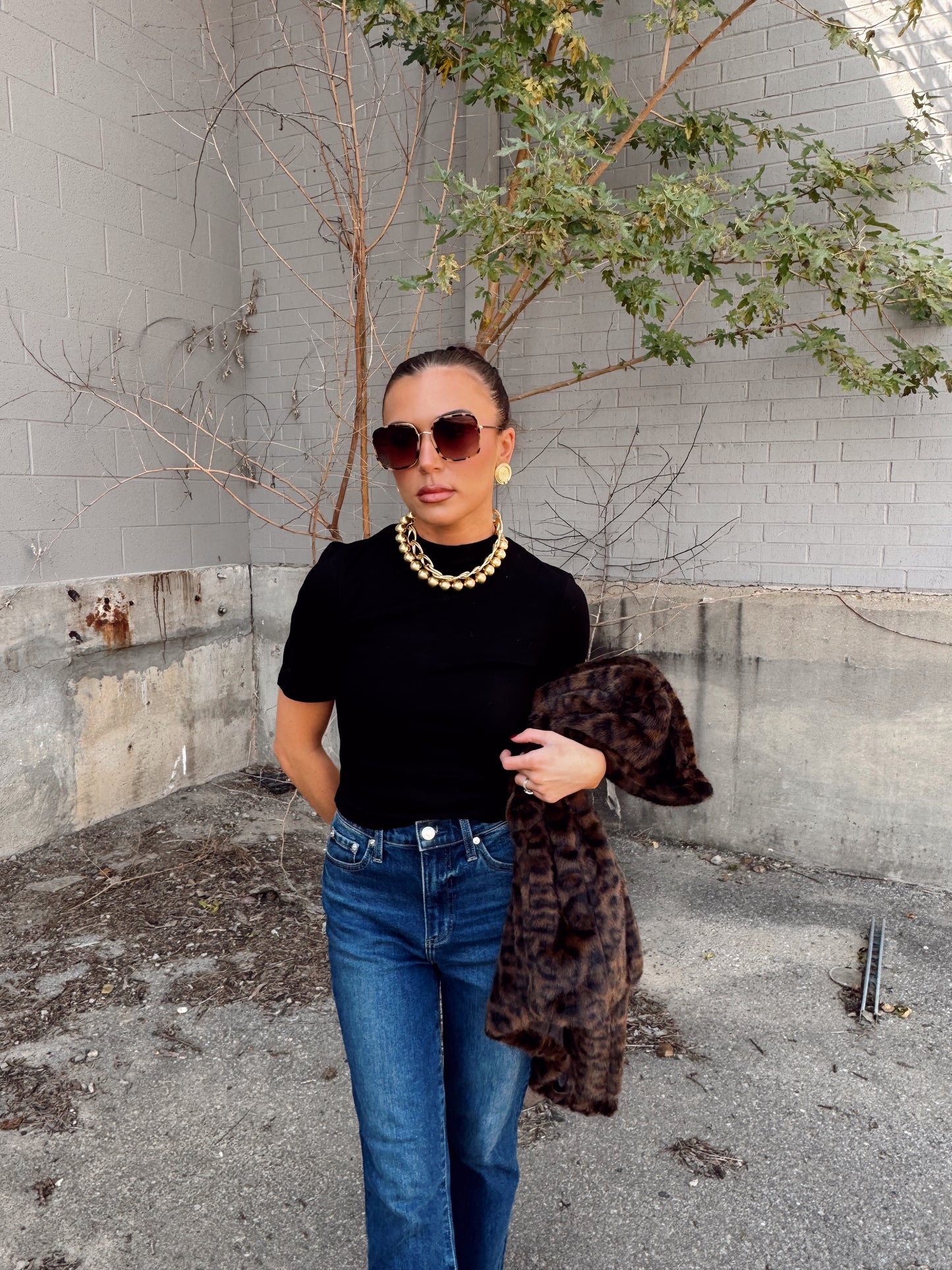 PUCKER UP SHORT SLEEVE KNIT TOP