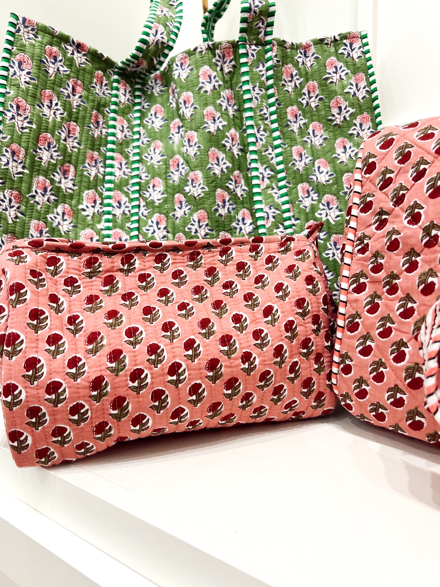 QUILTED MAKEUP BAG