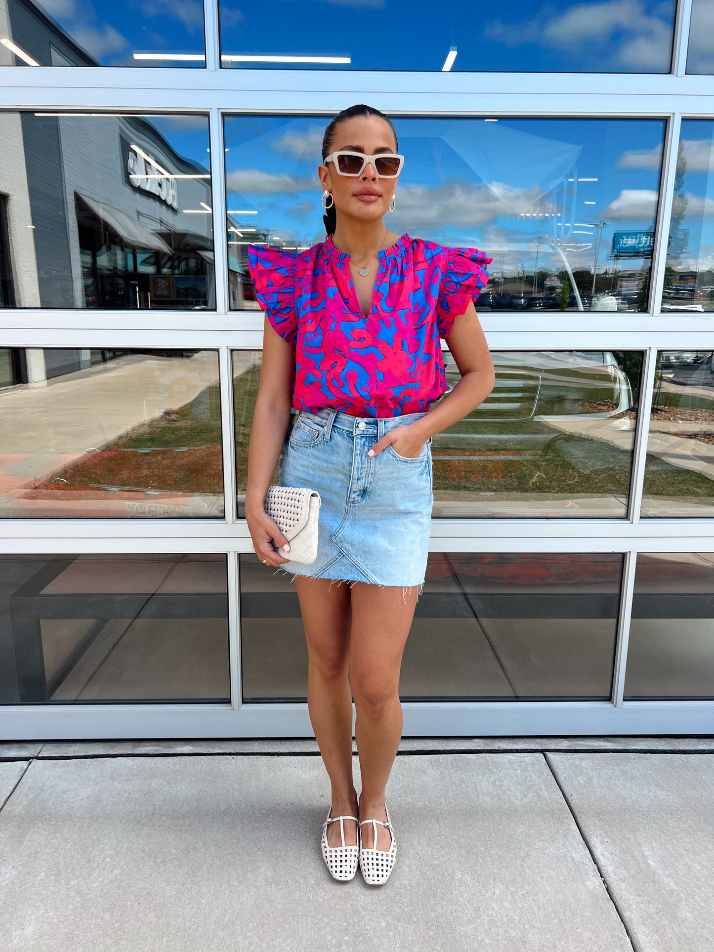 BERRY SPLIT NECK RUFFLE TOP