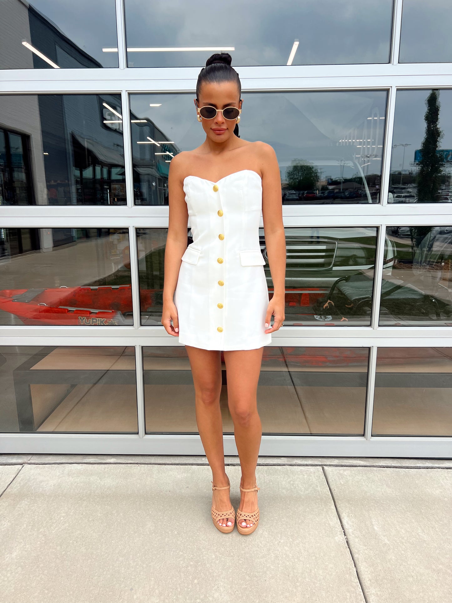 STRAPLESS BUTTON UP MINI DRESS