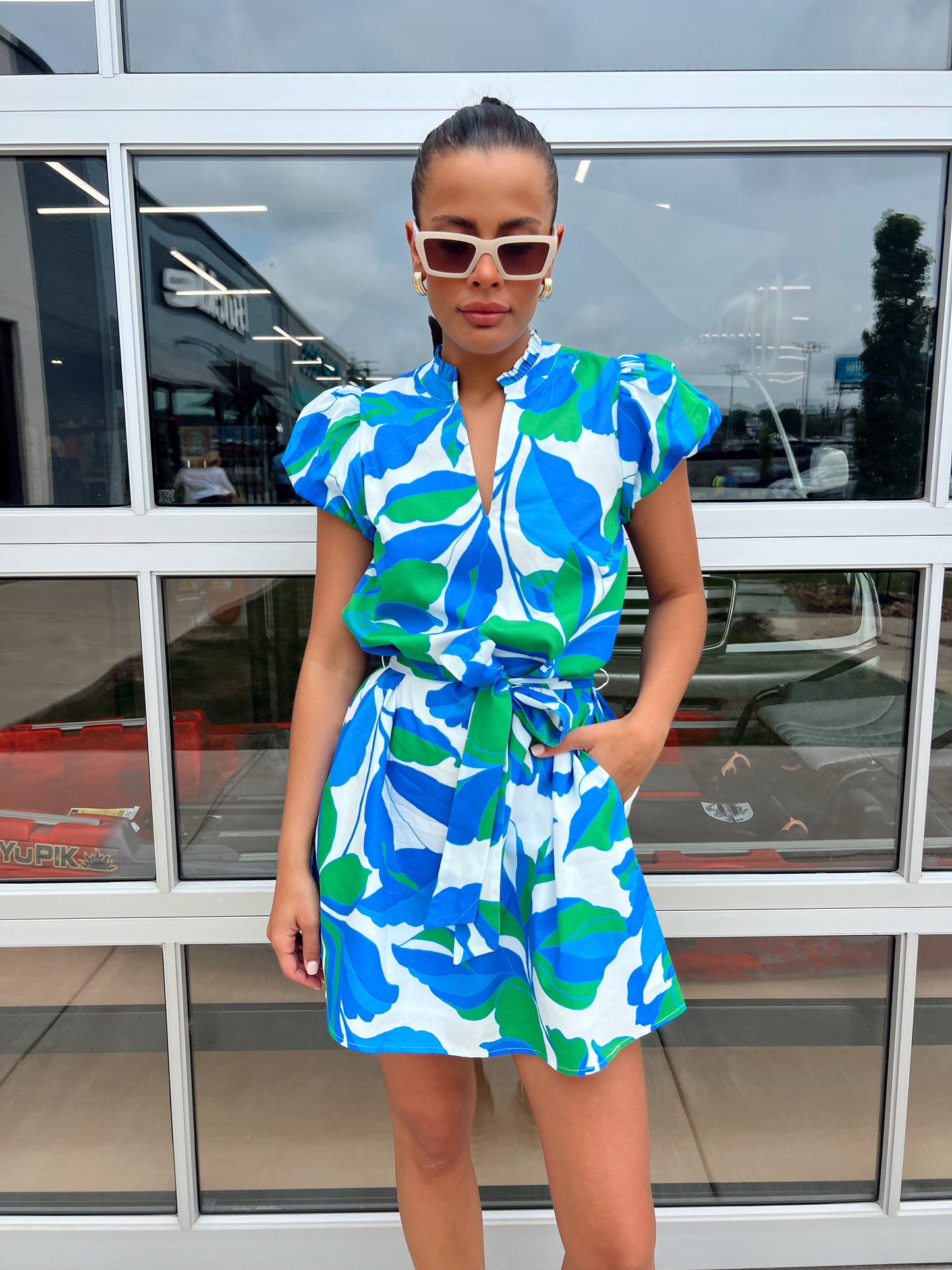 FLORAL SHIFT MINI DRESS