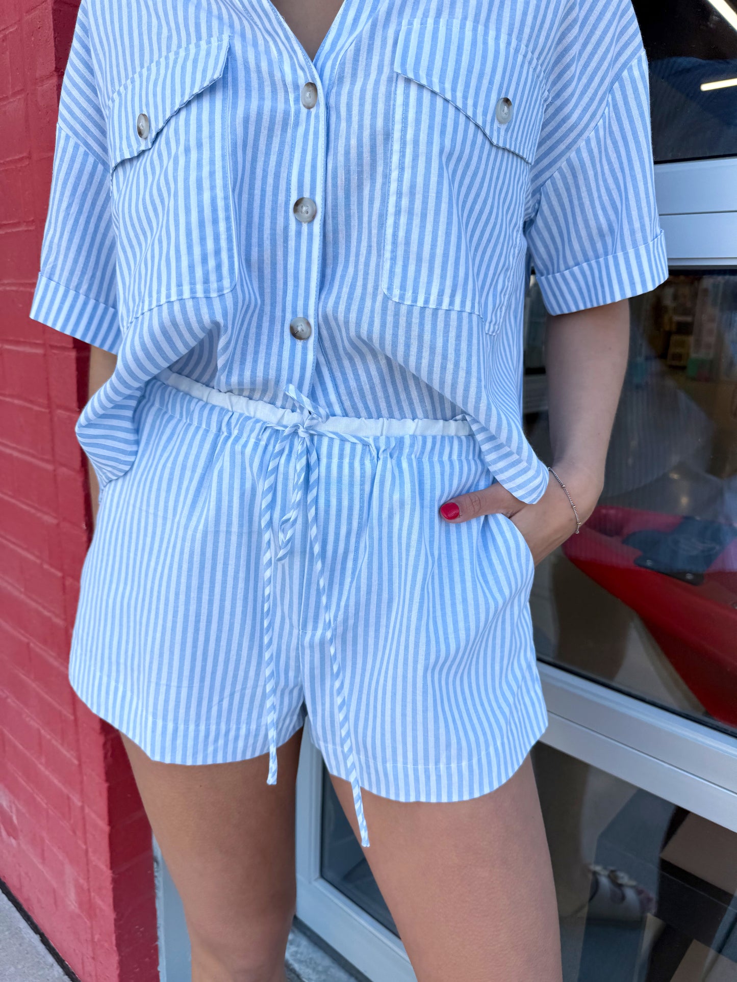 YACHT RACE SHORT