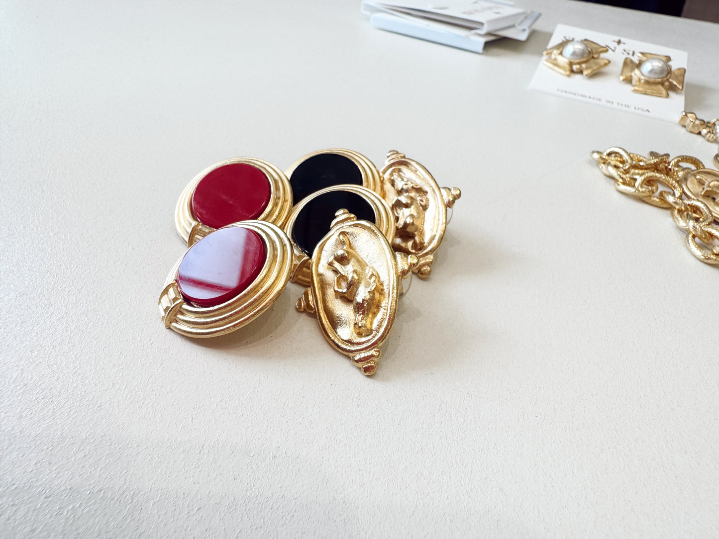 GOLD ROUND W/ RED CORAL EARRINGS