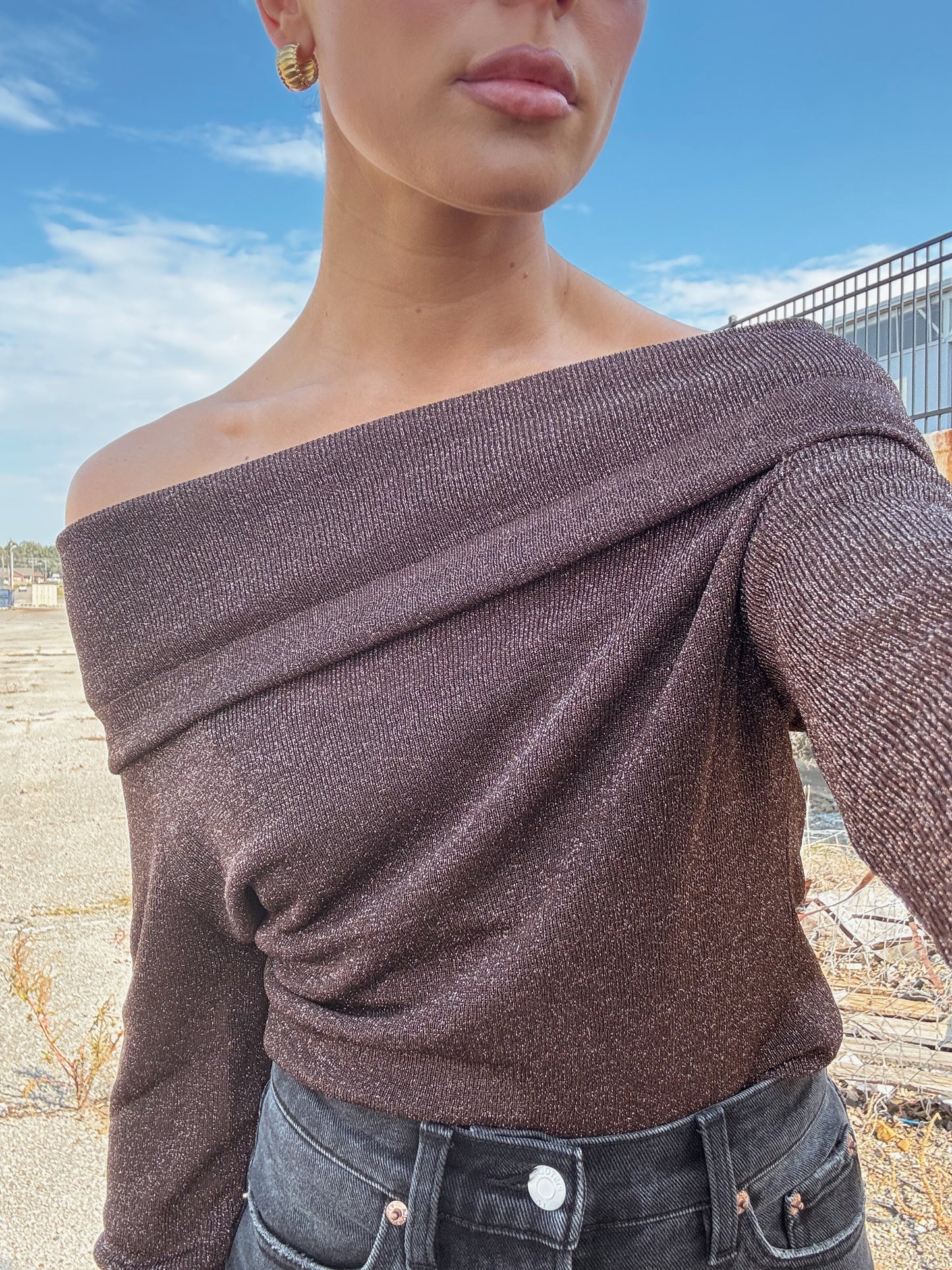 OFF SHOULDER GLITTER SWEATER