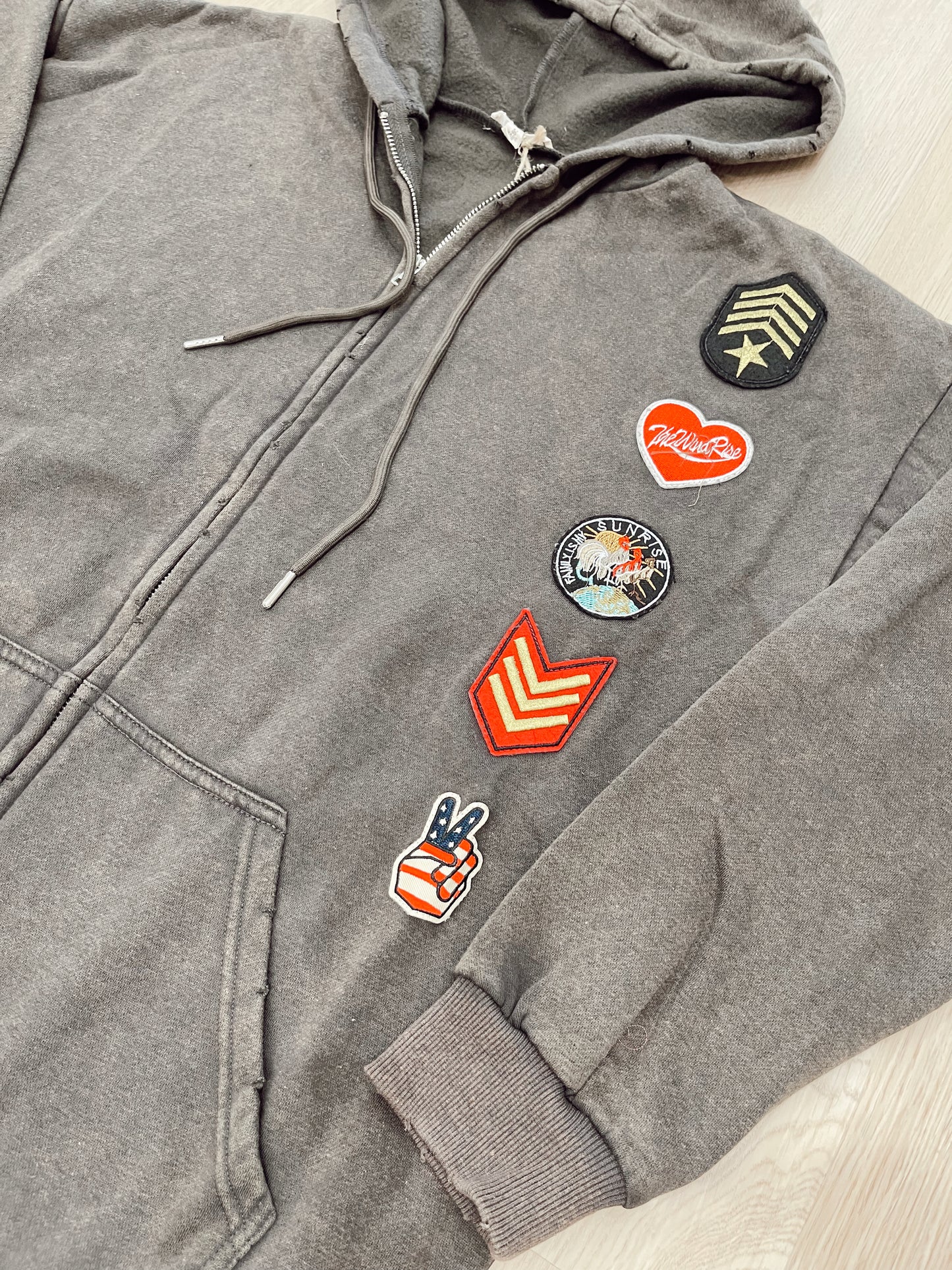 PATCH ZIP UP HOODIE