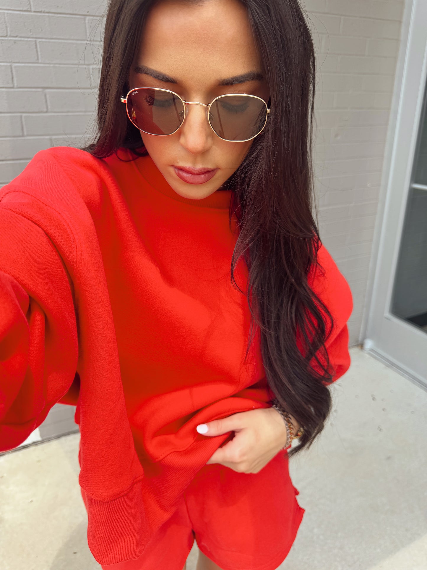 DROPPED SHOULDER SWEATSHIRT