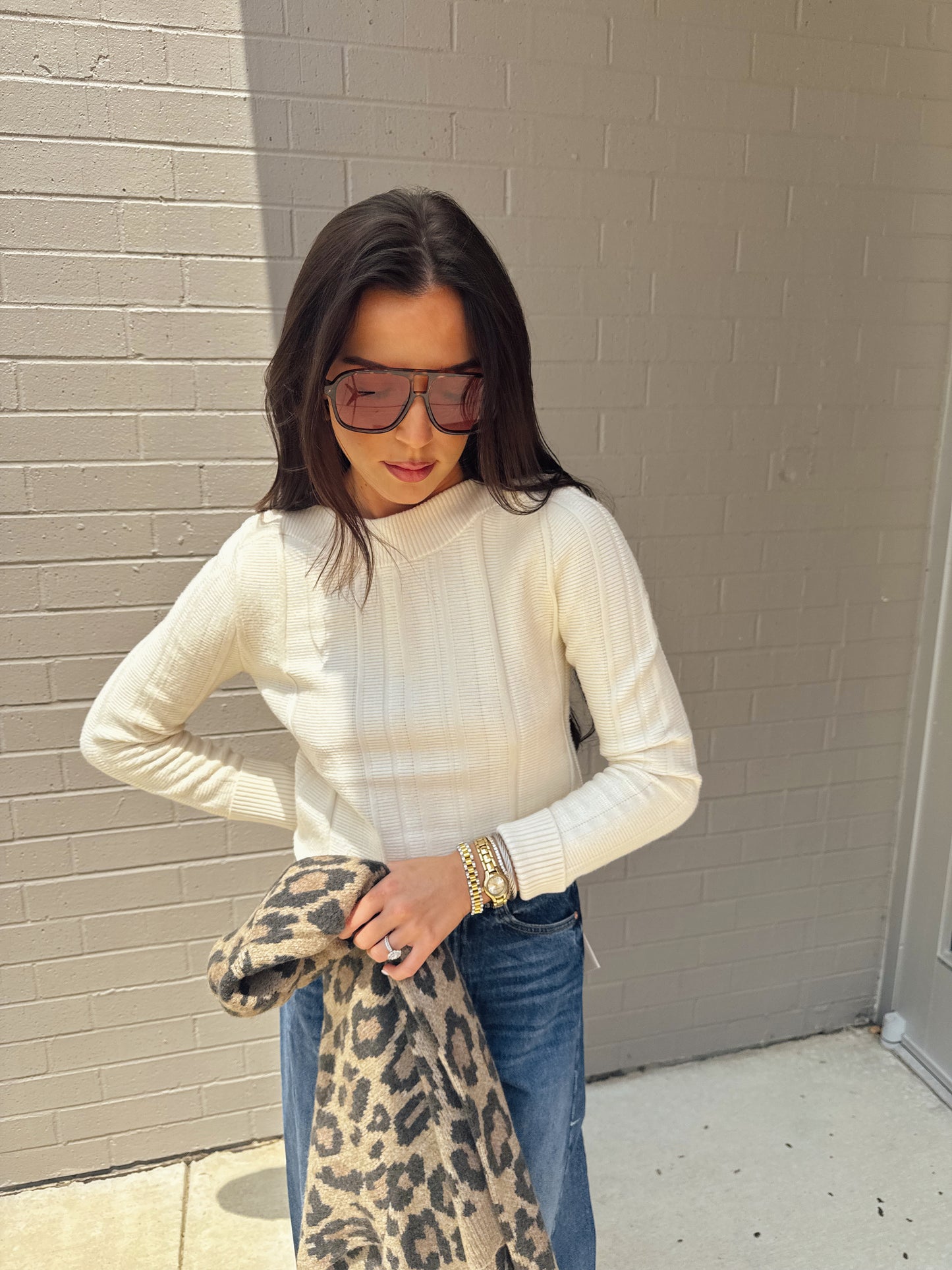 SERRA SWEATER
