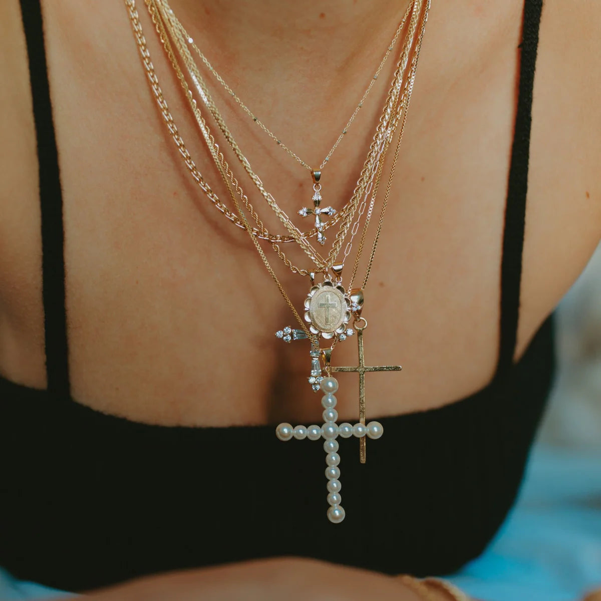 VIVIAN PEARL NECKLACE