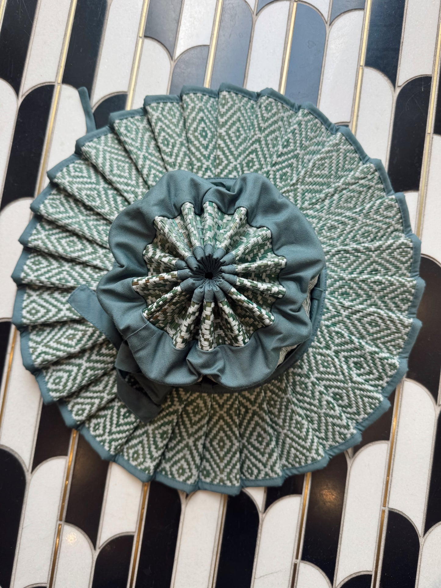 ISLAND EDEN HAT