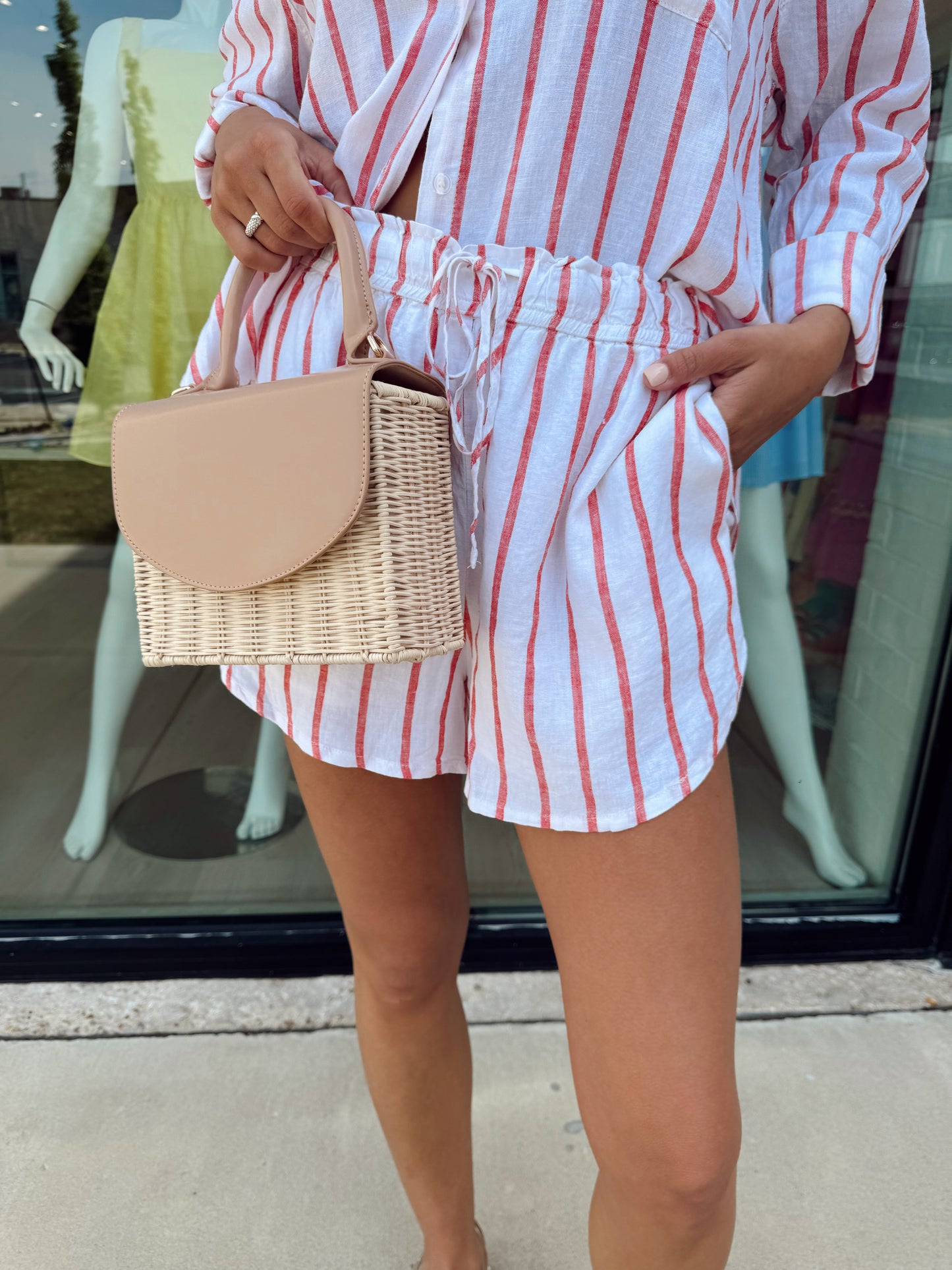 THE PERFECT LINEN SHORT