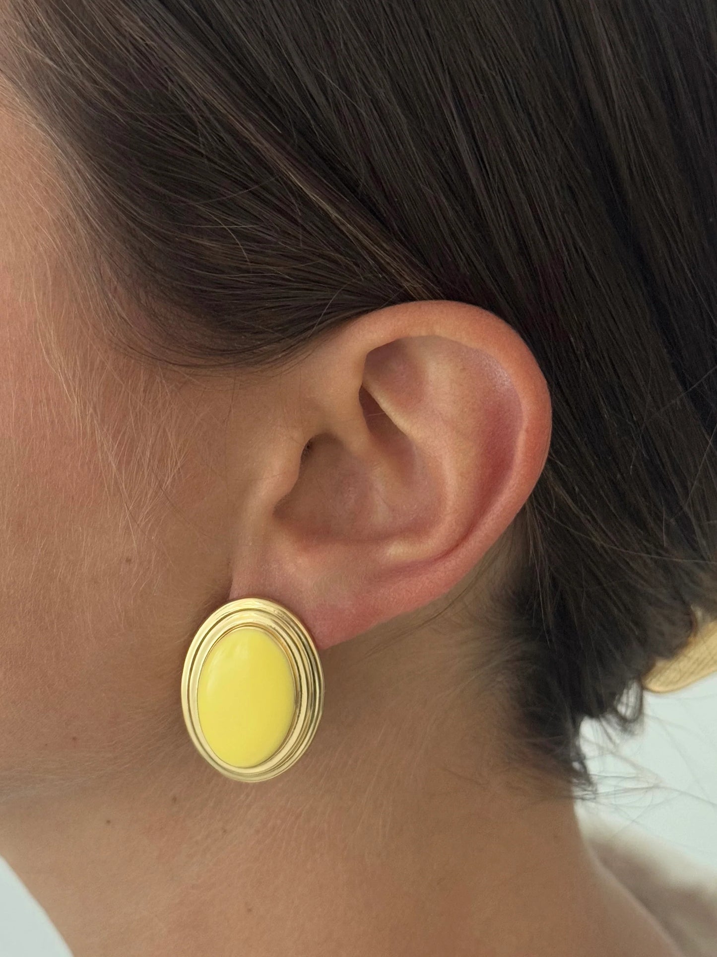 SPRING JOY STUDS
