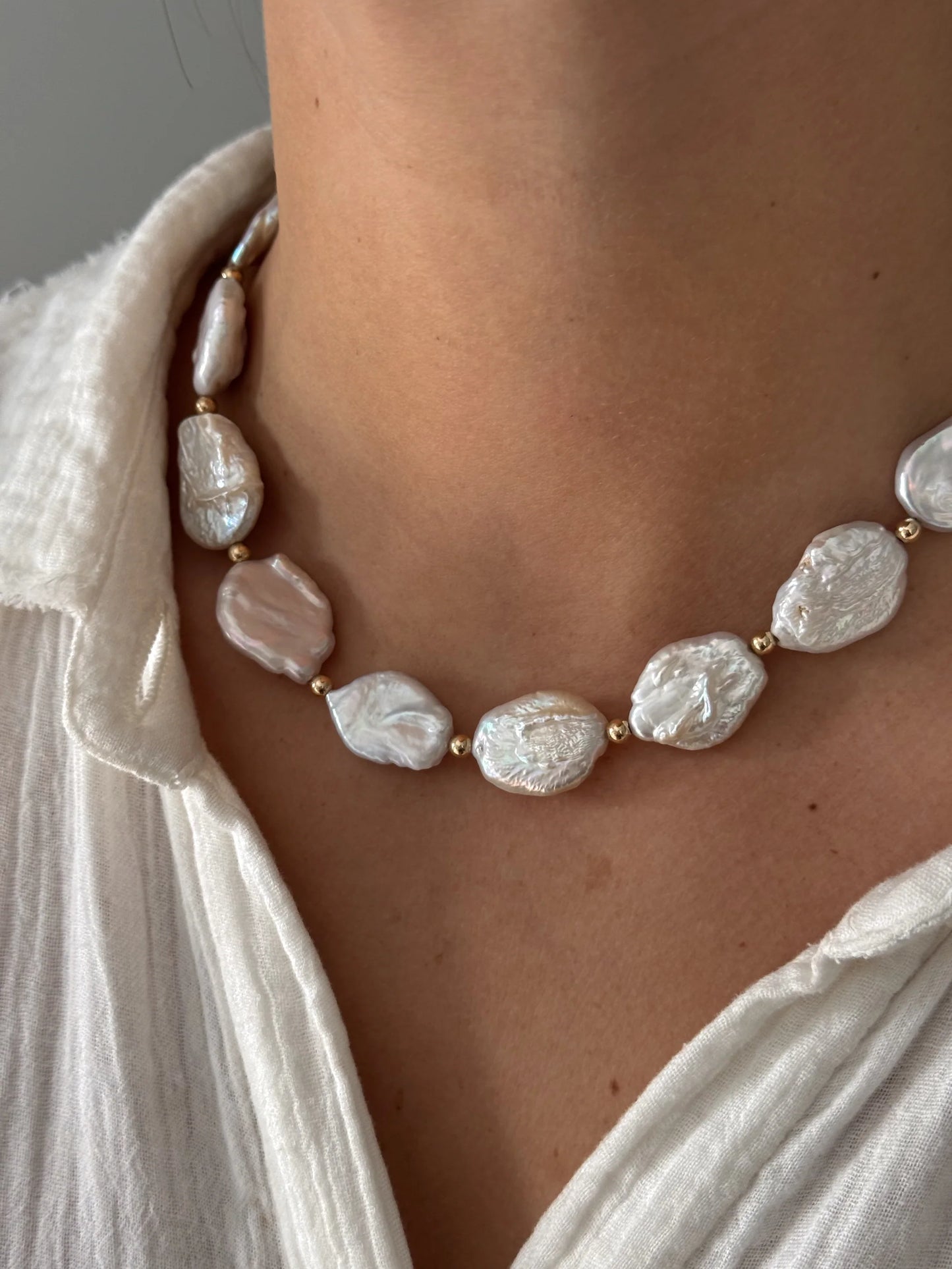GOLDEN AUBERY NECKLACE