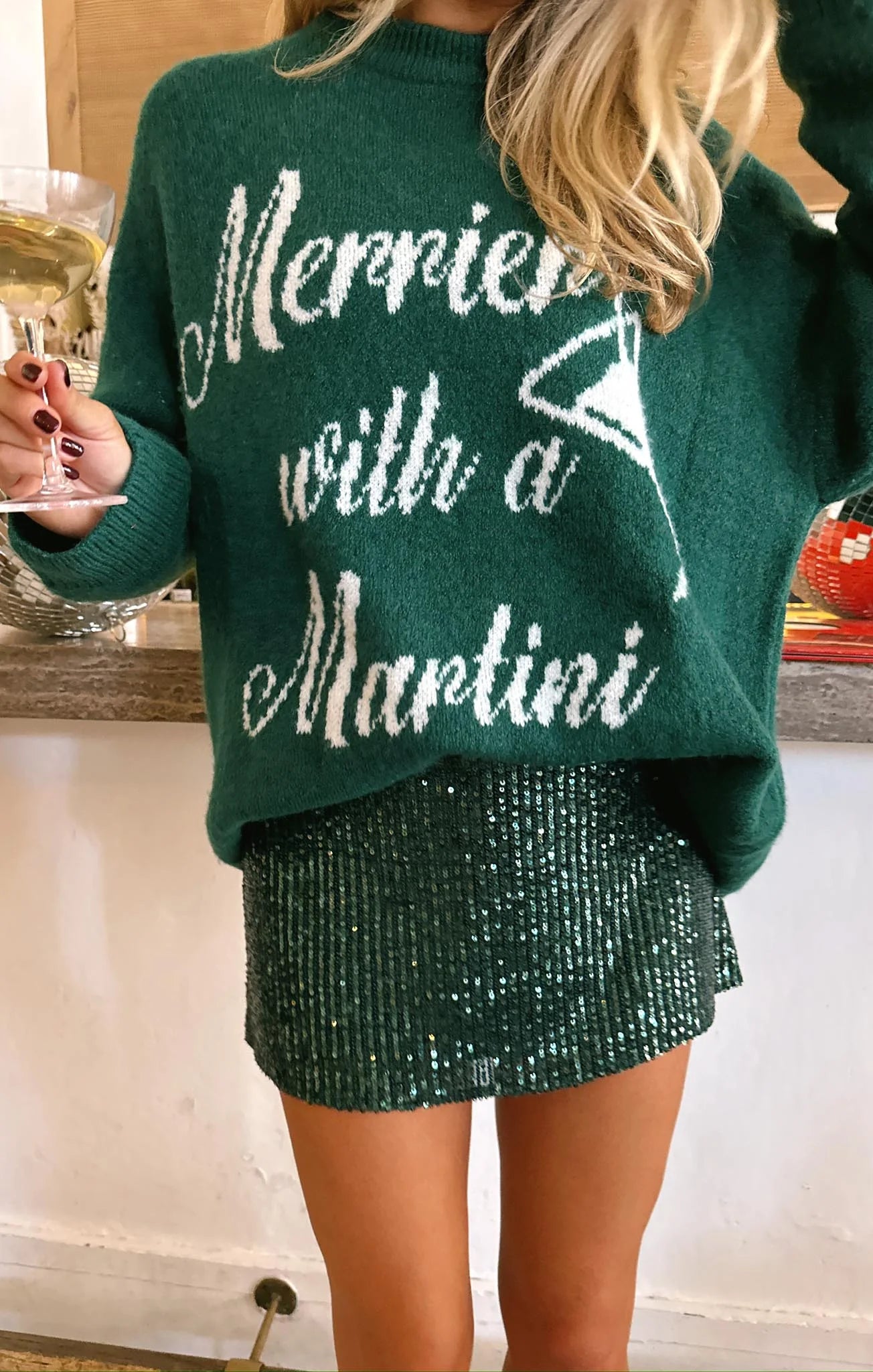 CLASSIC CREWNECK SWEATER