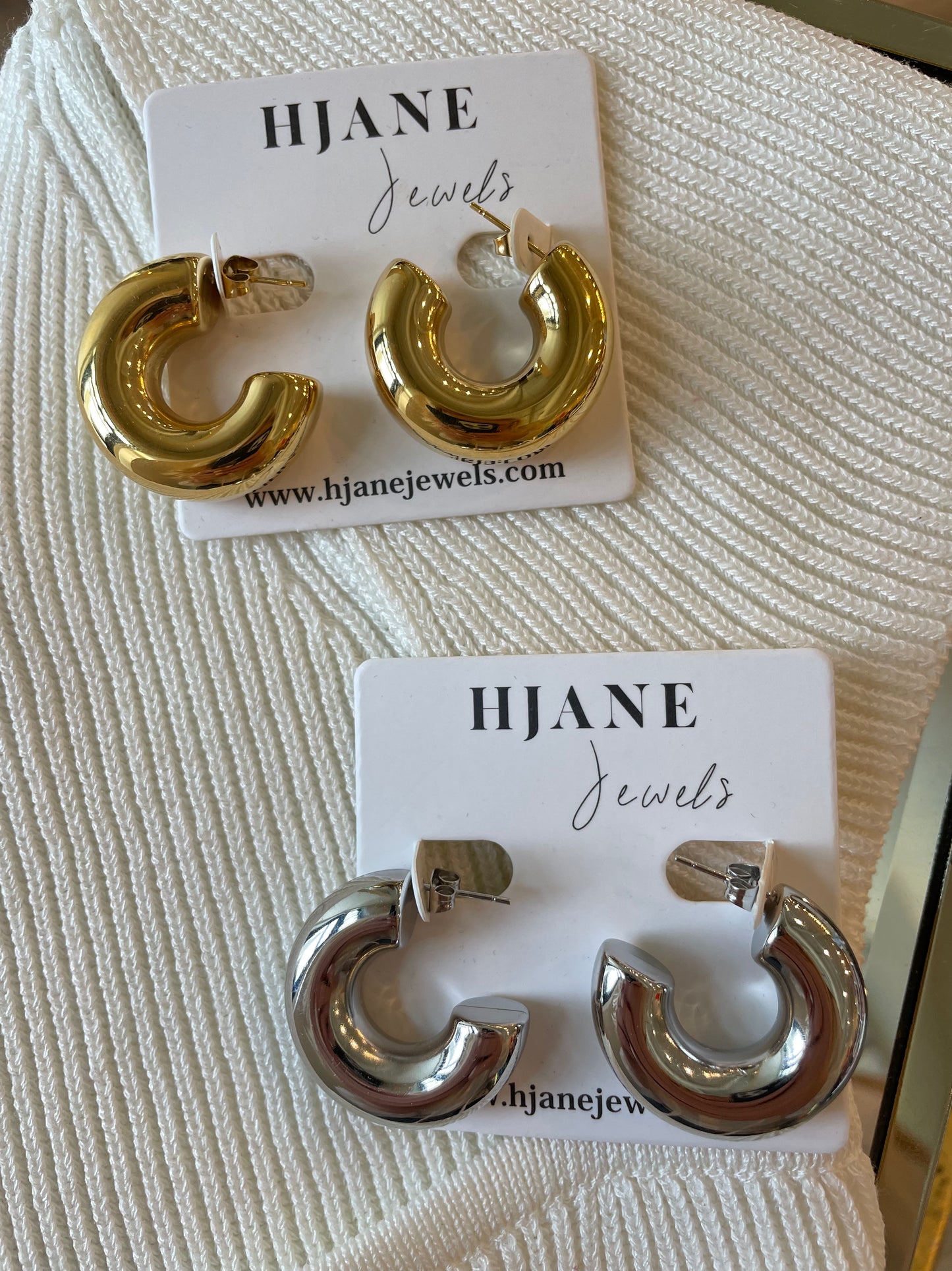 DANI HOOPS