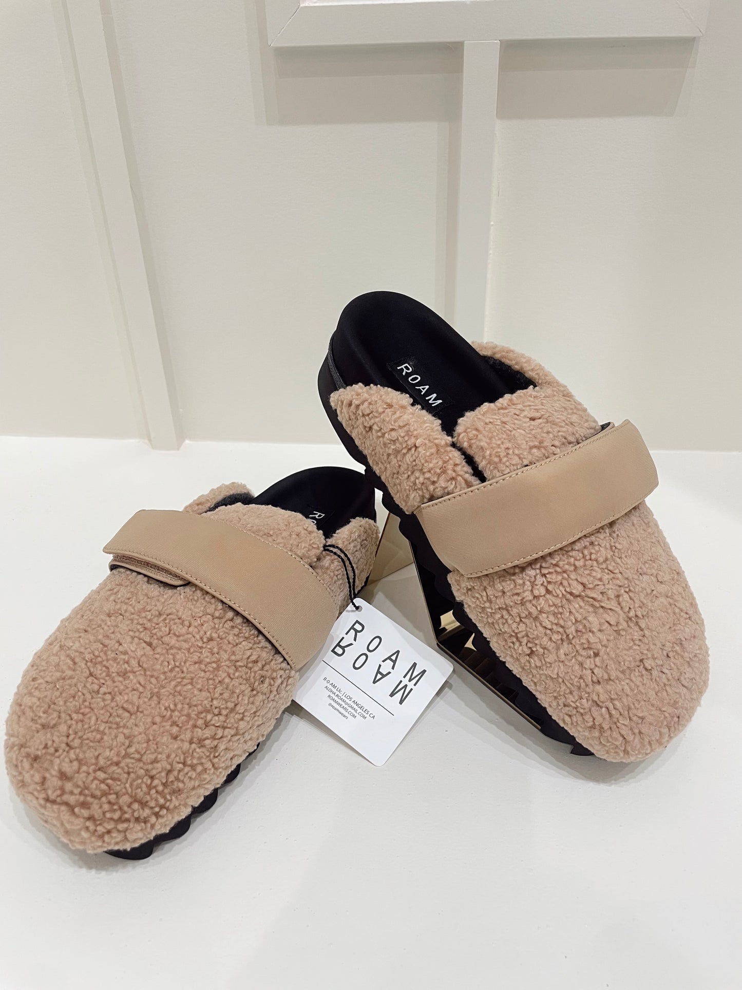 FUZZY LOAFER MULE