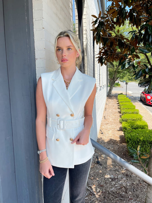SLEEVELESS BELTED BLAZER