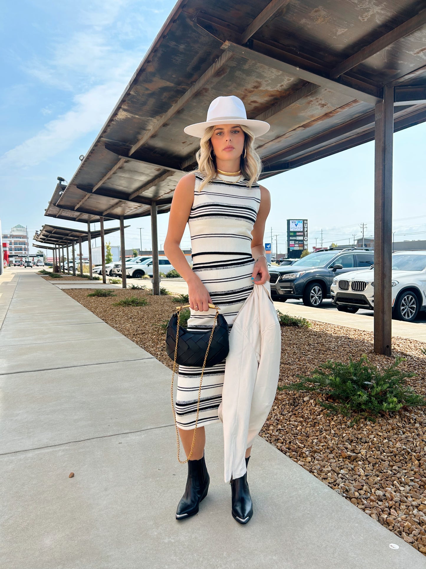 STRIPE KNIT SKIRT