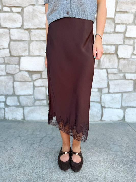 ENNIS SATIN LACE MIDI SKIRT