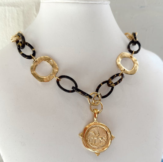 GOLD EQUESTRIAN AND TORTISE NECKLACE