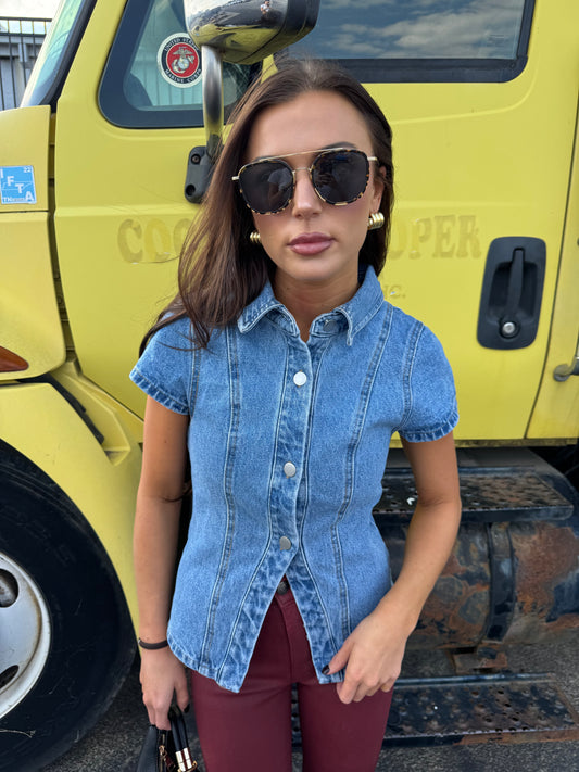 SHORT SLEEVE DENIM TOP