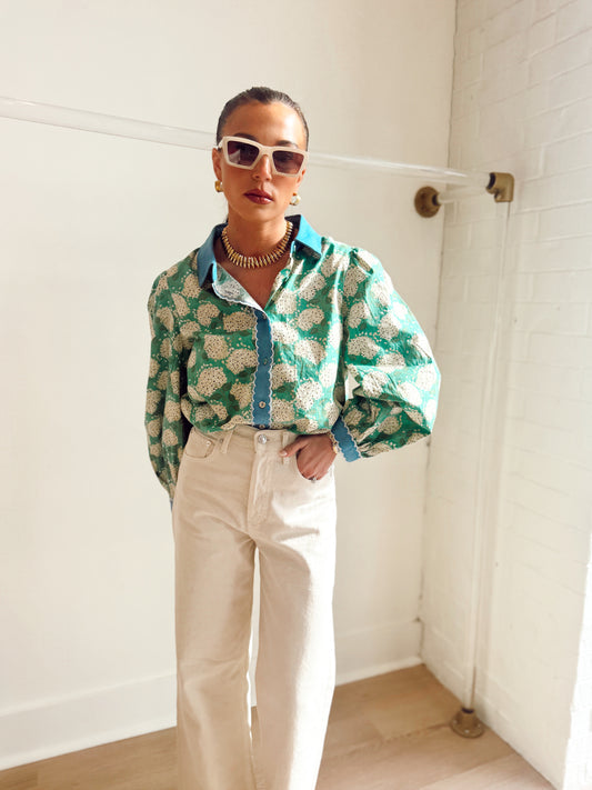 FLORAL SCALLOPED HEM TOP