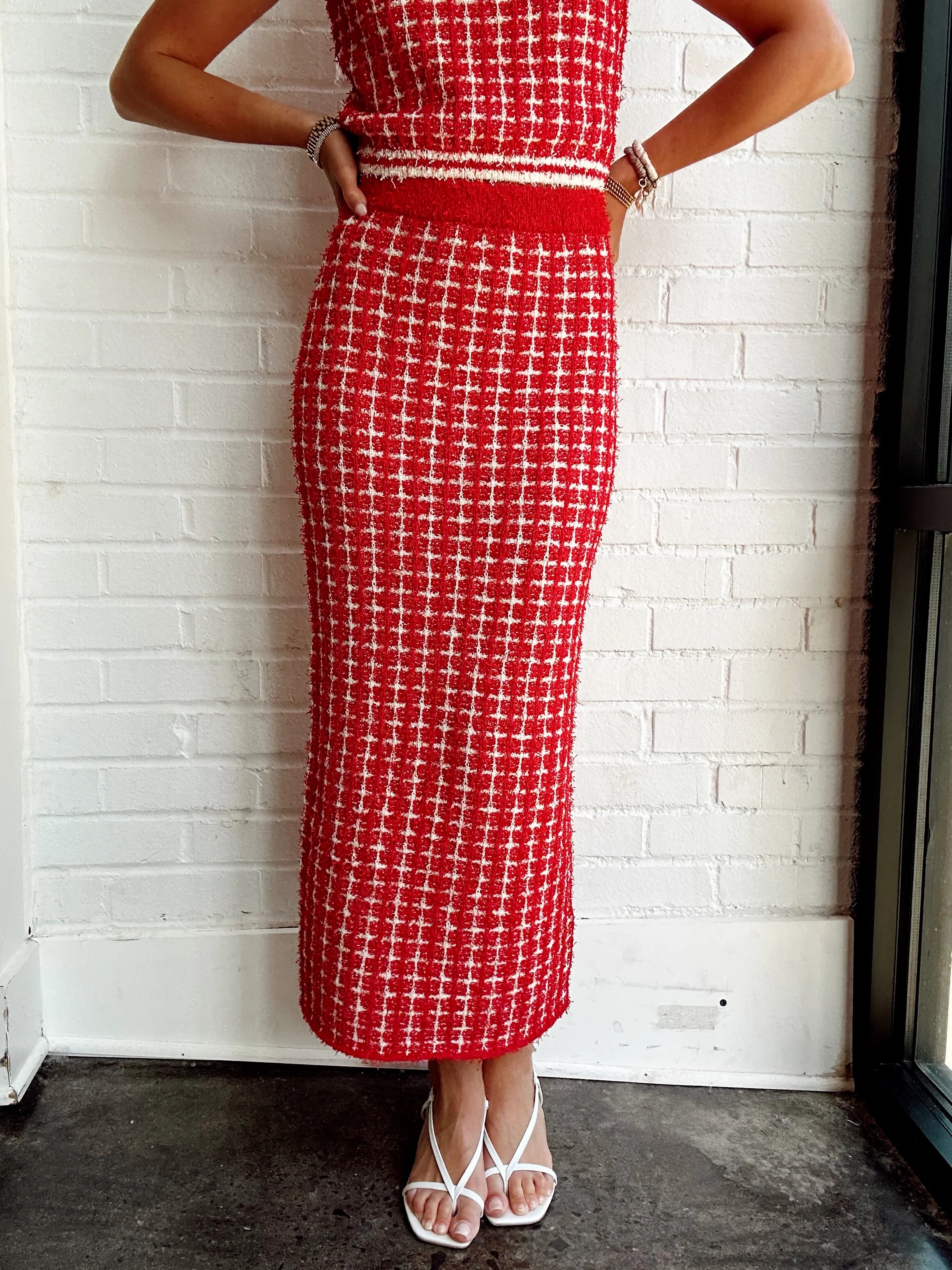 【BAON】24SS★ [BAONHAUS] Leron Check Shirring Midi Skirt Midi skirt with elastic waist - Women | Bershka